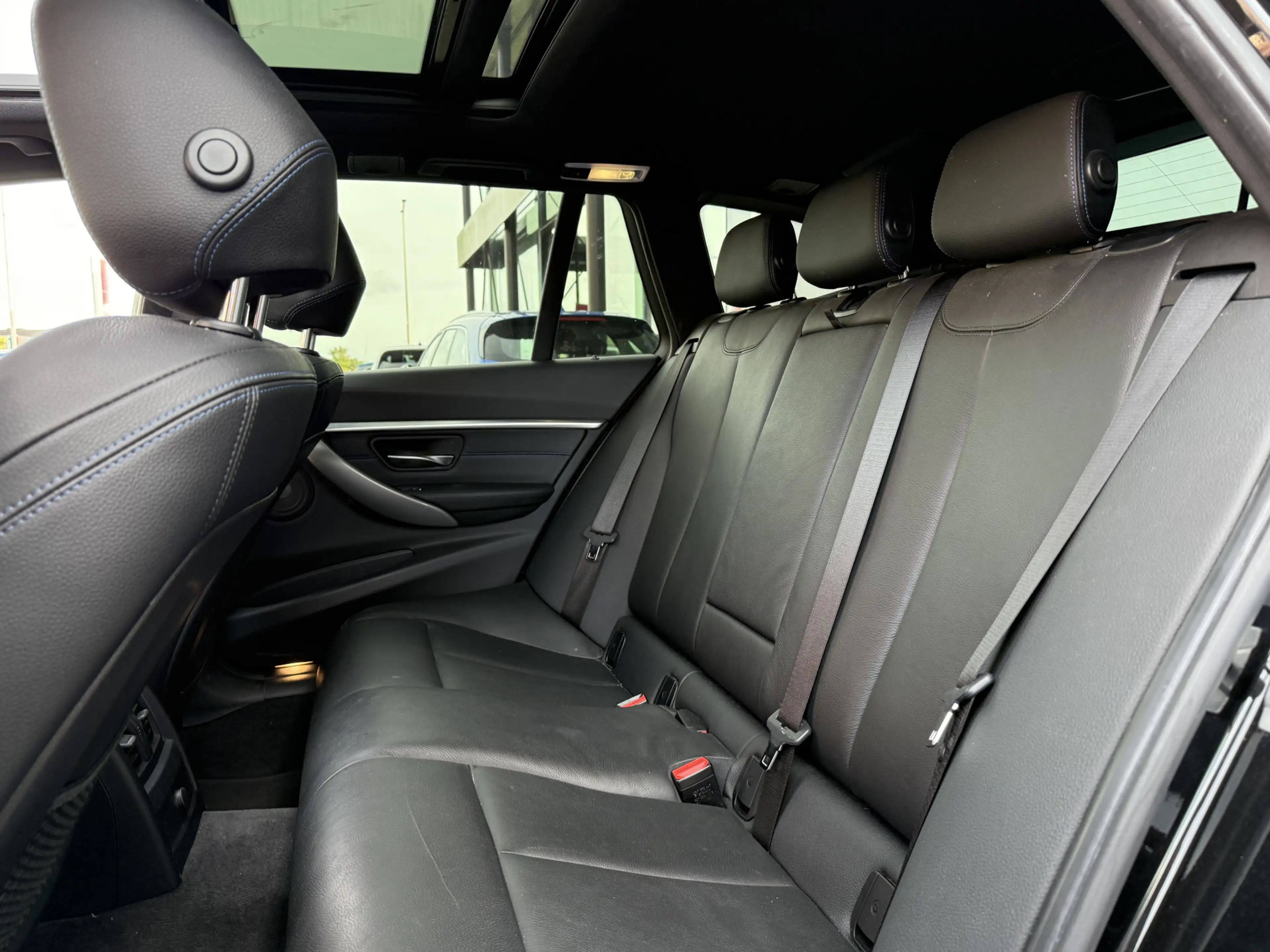 BMW 318 3-serie Touring 318i M Sport Corporate Lease AUTOM — photo 8