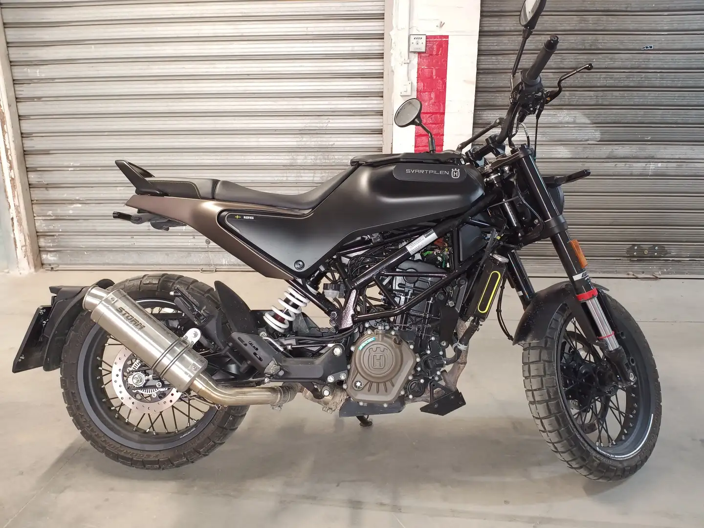 Husqvarna Svartpilen 125 Negru - 1