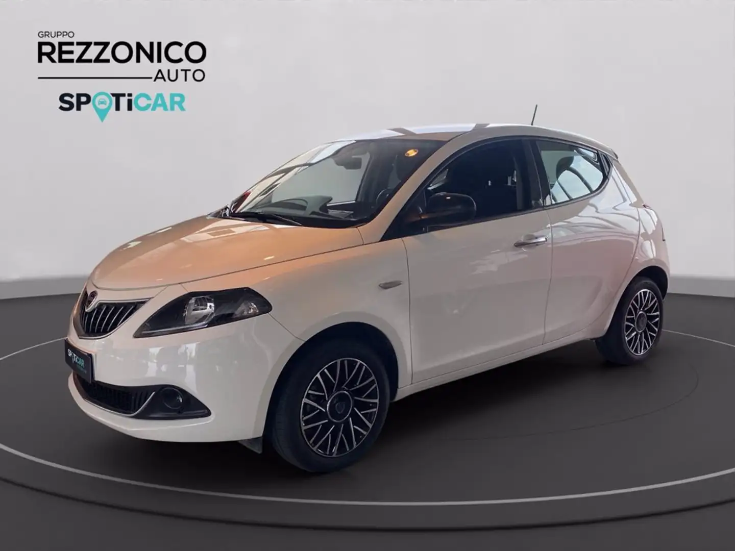 Lancia Ypsilon 1.0 firefly hybrid Platino s&s 70cv - NEOPATENTATI Bianco - 1