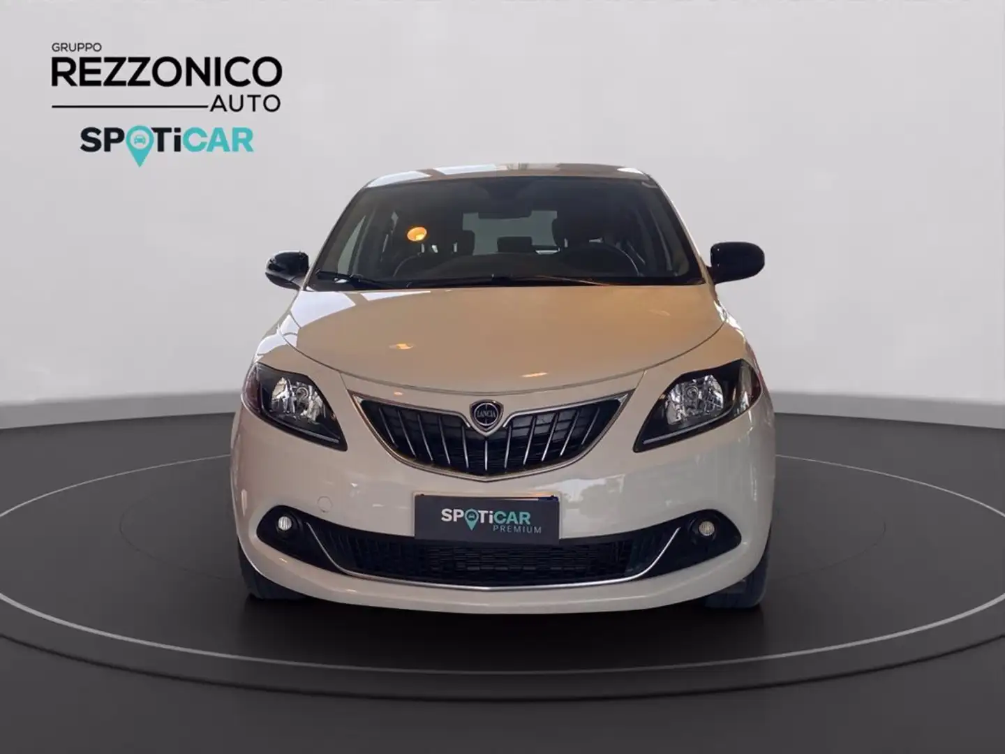 Lancia Ypsilon 1.0 firefly hybrid Platino s&s 70cv - NEOPATENTATI Bianco - 2