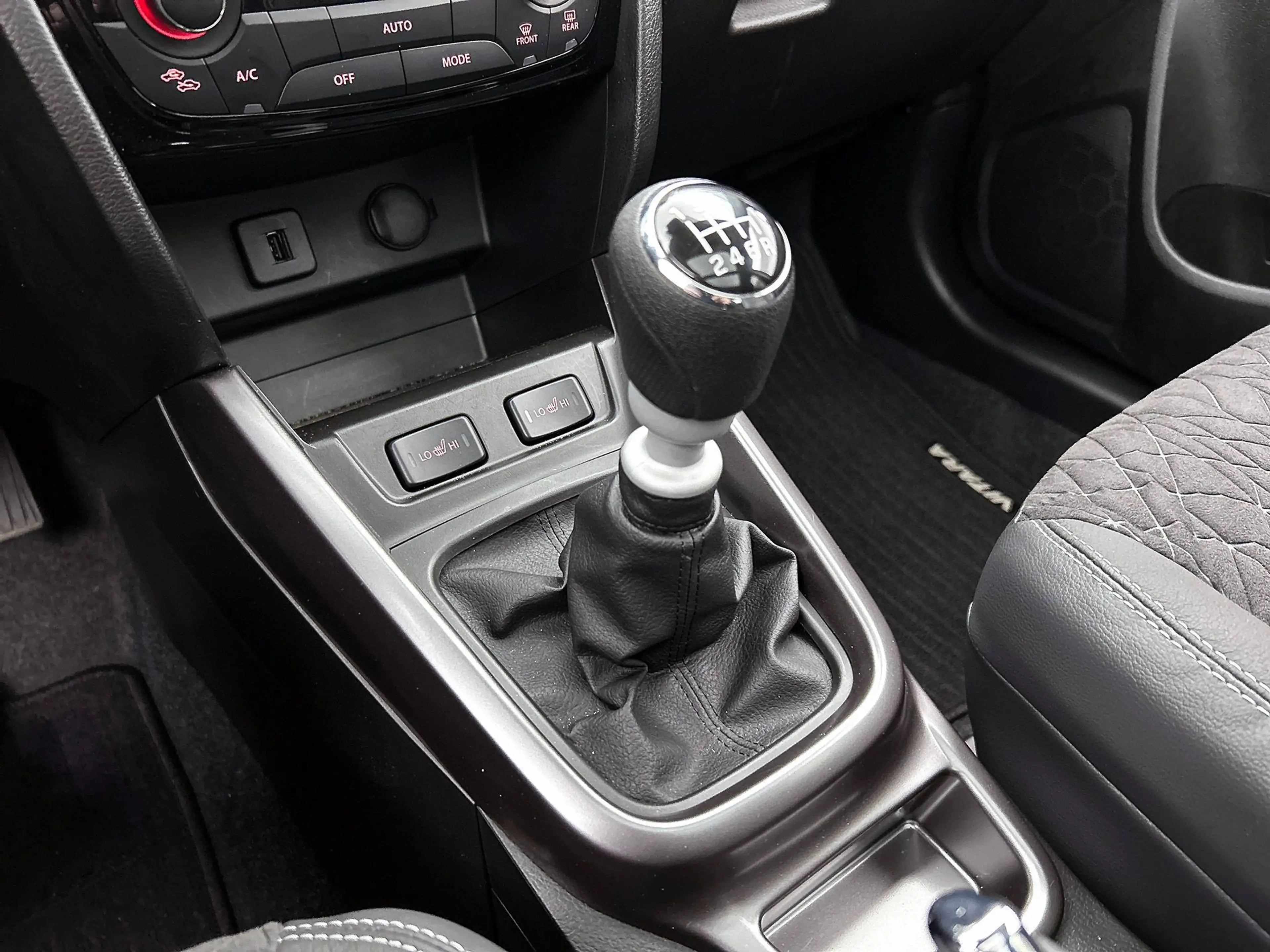 Suzuki Vitara 1.4 Boosterjet Style Smart Hybrid | Adaptive Cruis — photo 18