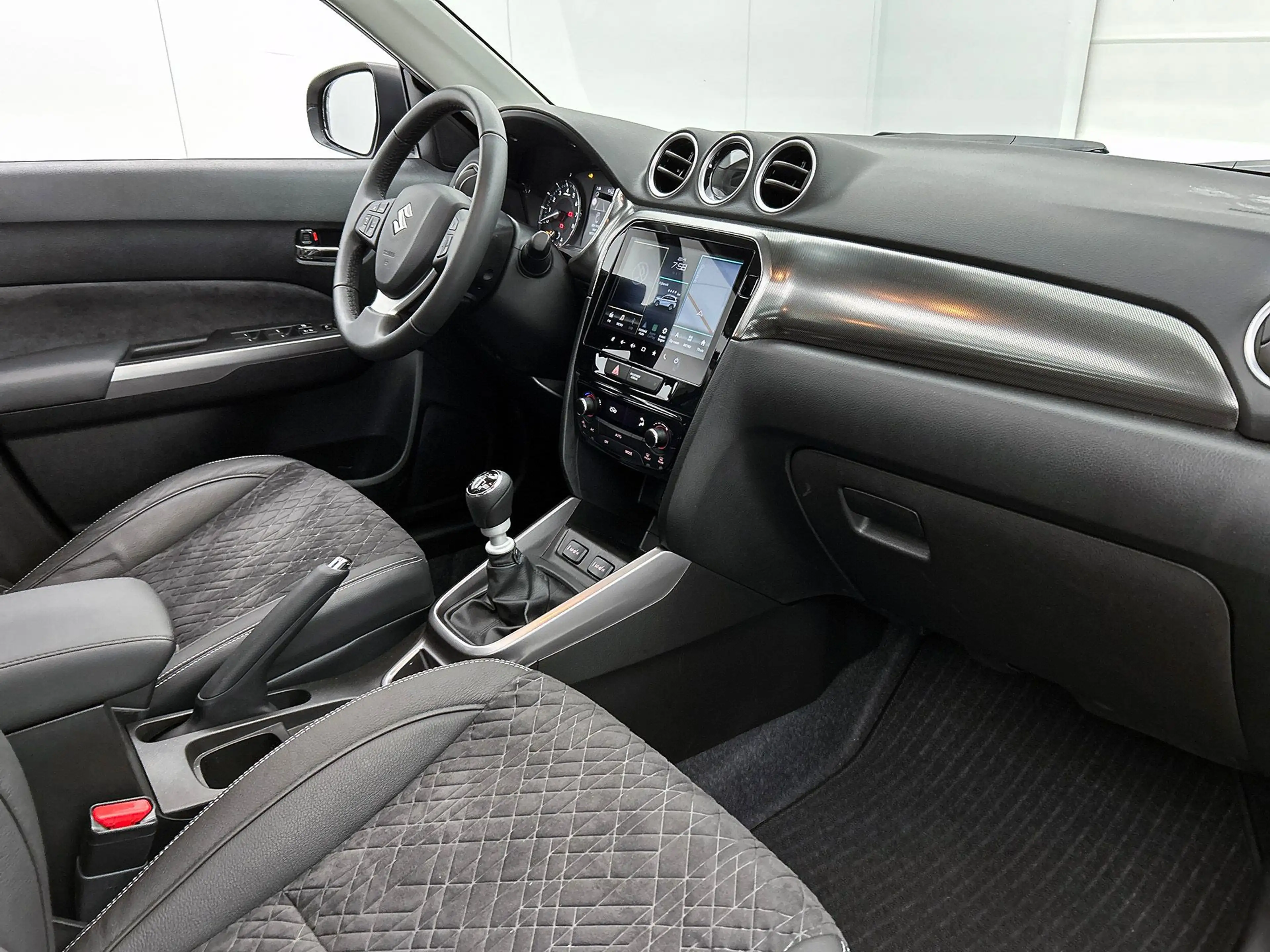 Suzuki Vitara 1.4 Boosterjet Style Smart Hybrid | Adaptive Cruis — photo 13