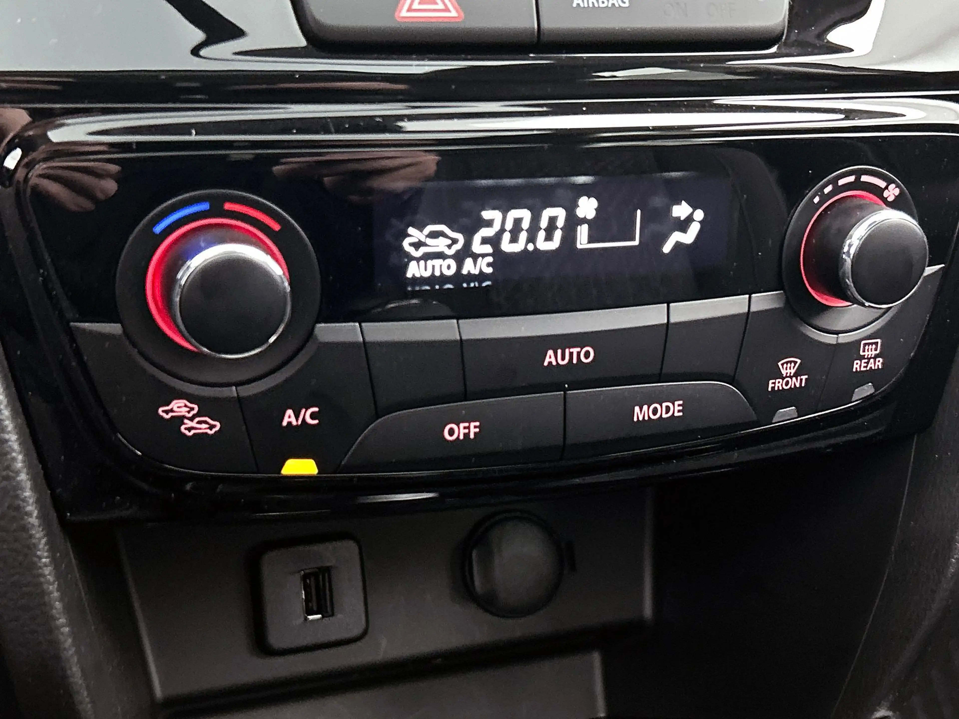 Suzuki Vitara 1.4 Boosterjet Style Smart Hybrid | Adaptive Cruis — photo 30