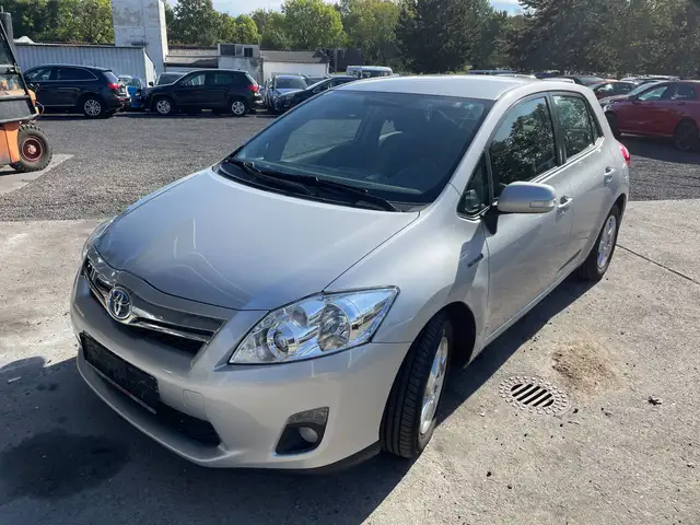 Toyota Auris Auris 1.8 Hybrid Travel | Kein TüV!