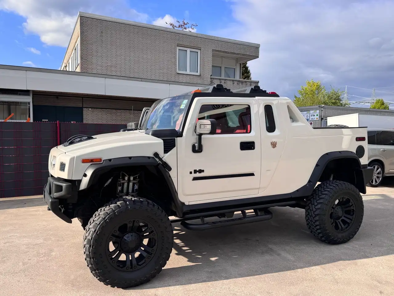HUMMER H2