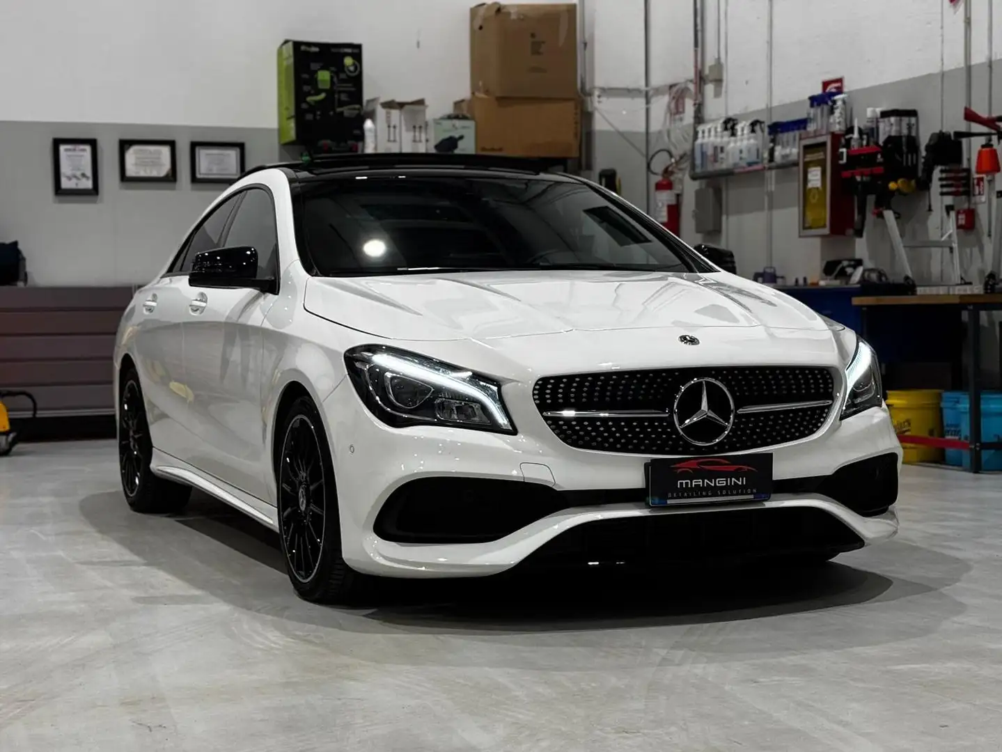 Mercedes-Benz CLA 200 CLA 200 d premium amg Bianco - 1