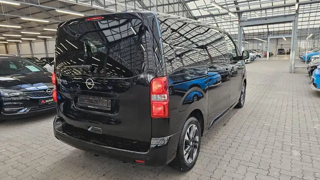 Opel Zafira view 5
