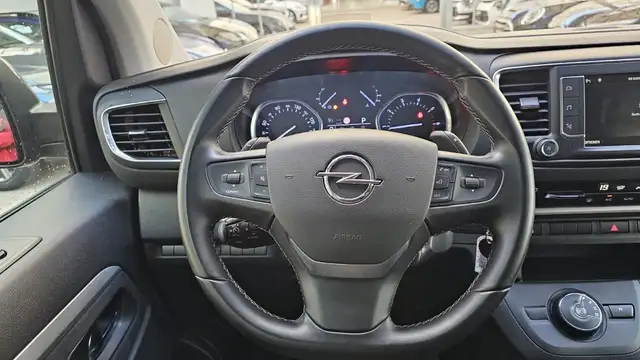Opel Zafira view 10