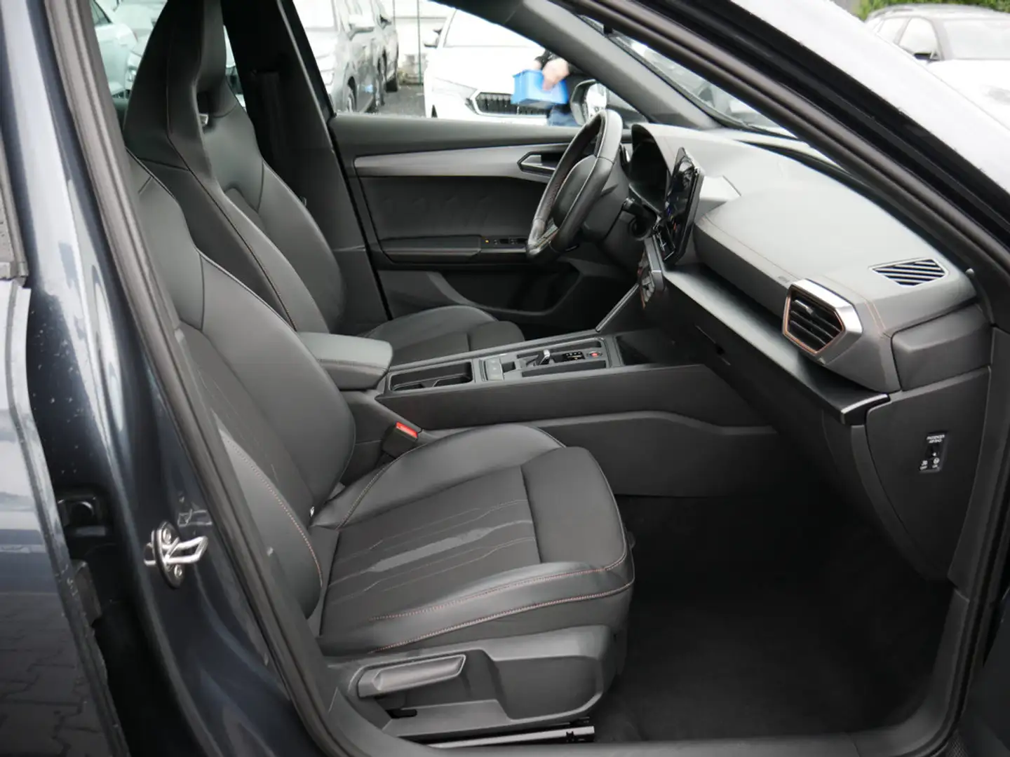 CUPRA Formentor 1.5 TSI DSG KAMERA NAVI ACC LED 19" Grau - 2