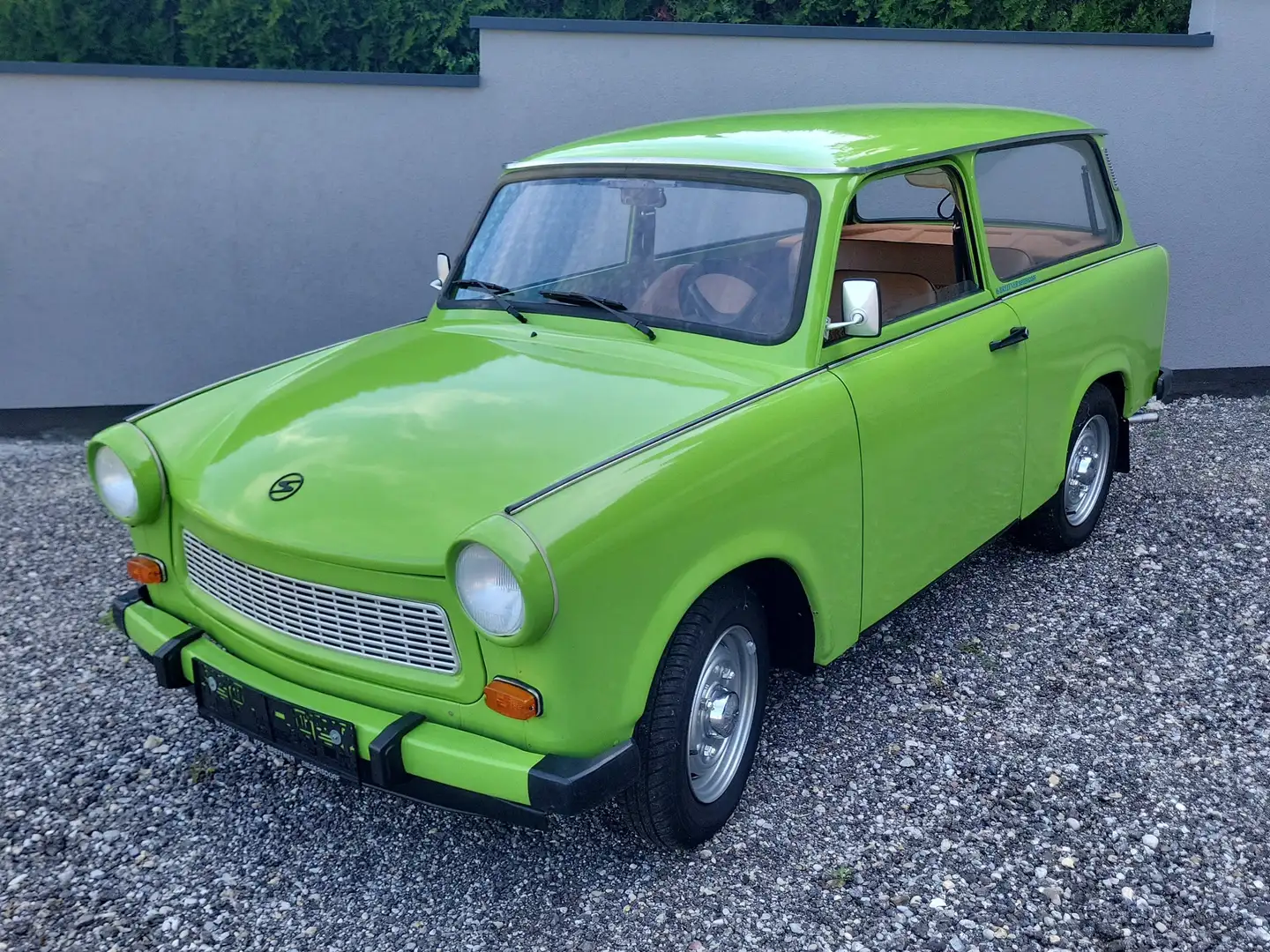 Trabant P601 Verde - 1