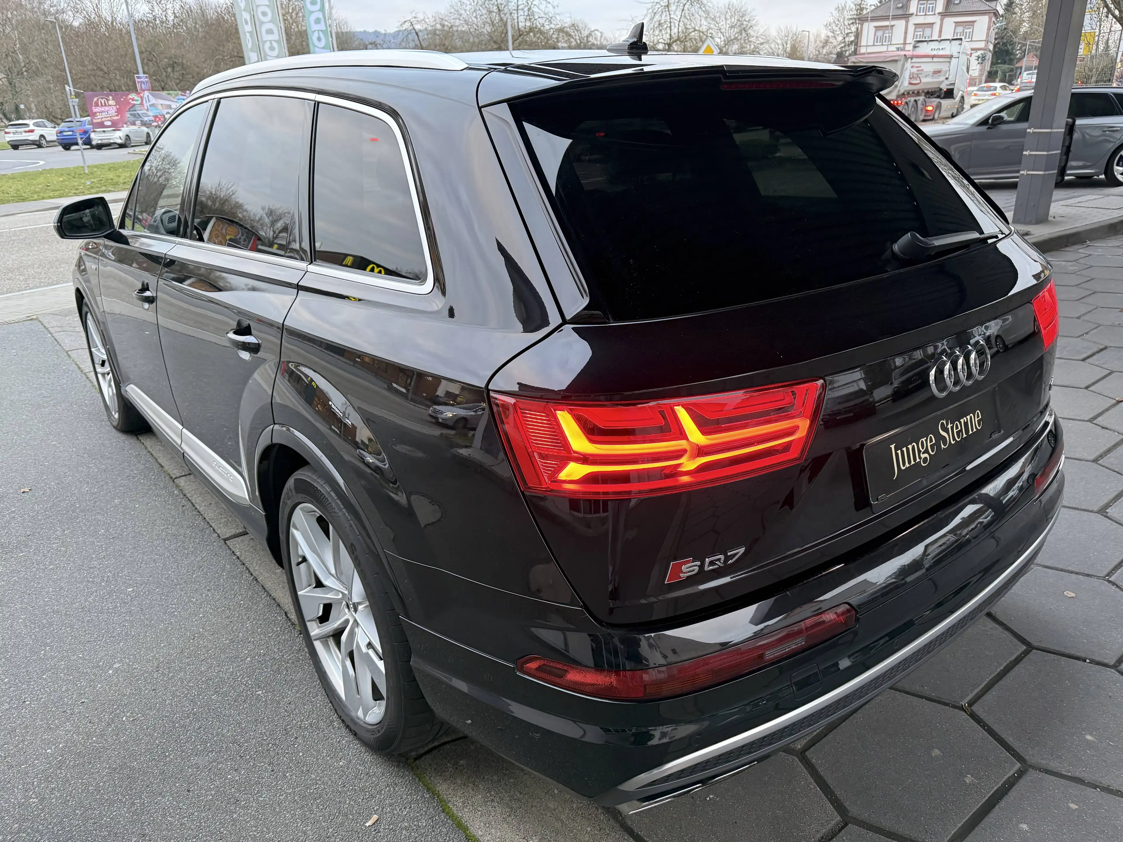 Audi SQ7 4.0 TDI quattro Pano Matrix Standheiz. Night "21 — photo 6