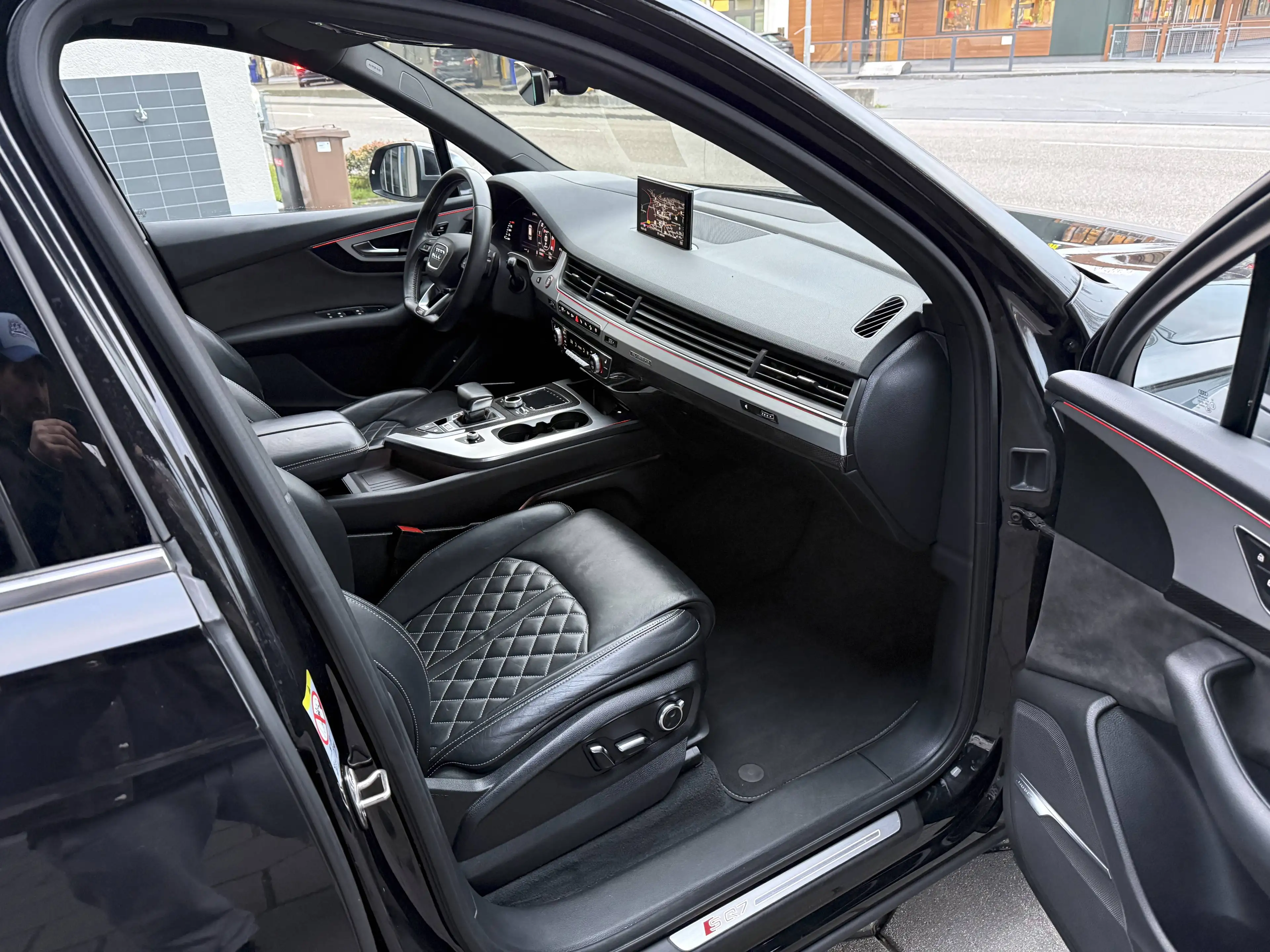 Audi SQ7 4.0 TDI quattro Pano Matrix Standheiz. Night "21 — photo 10