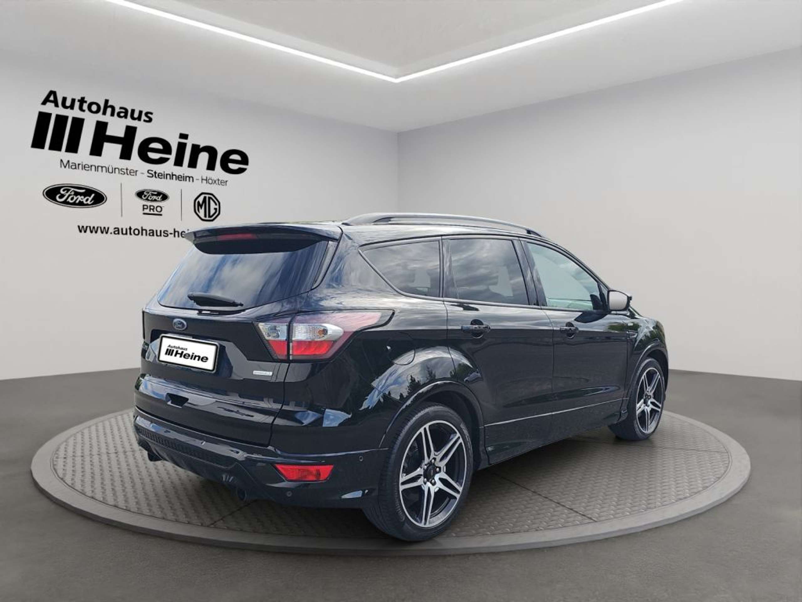 Fahrzeugabbildung Ford Kuga 1.5 EcoBoost ST-Line *NAVI*19-LM*AHK-KEY-FREE* - mit KI generiert/bearbeitet