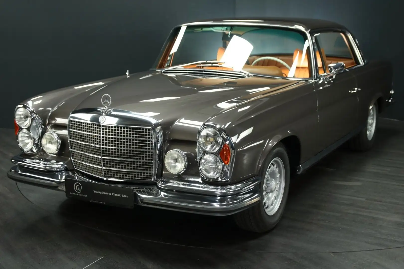 Mercedes-Benz 280 SE 3,5 Coupé, voll restauriert, deutsch  ! Marrone - 1