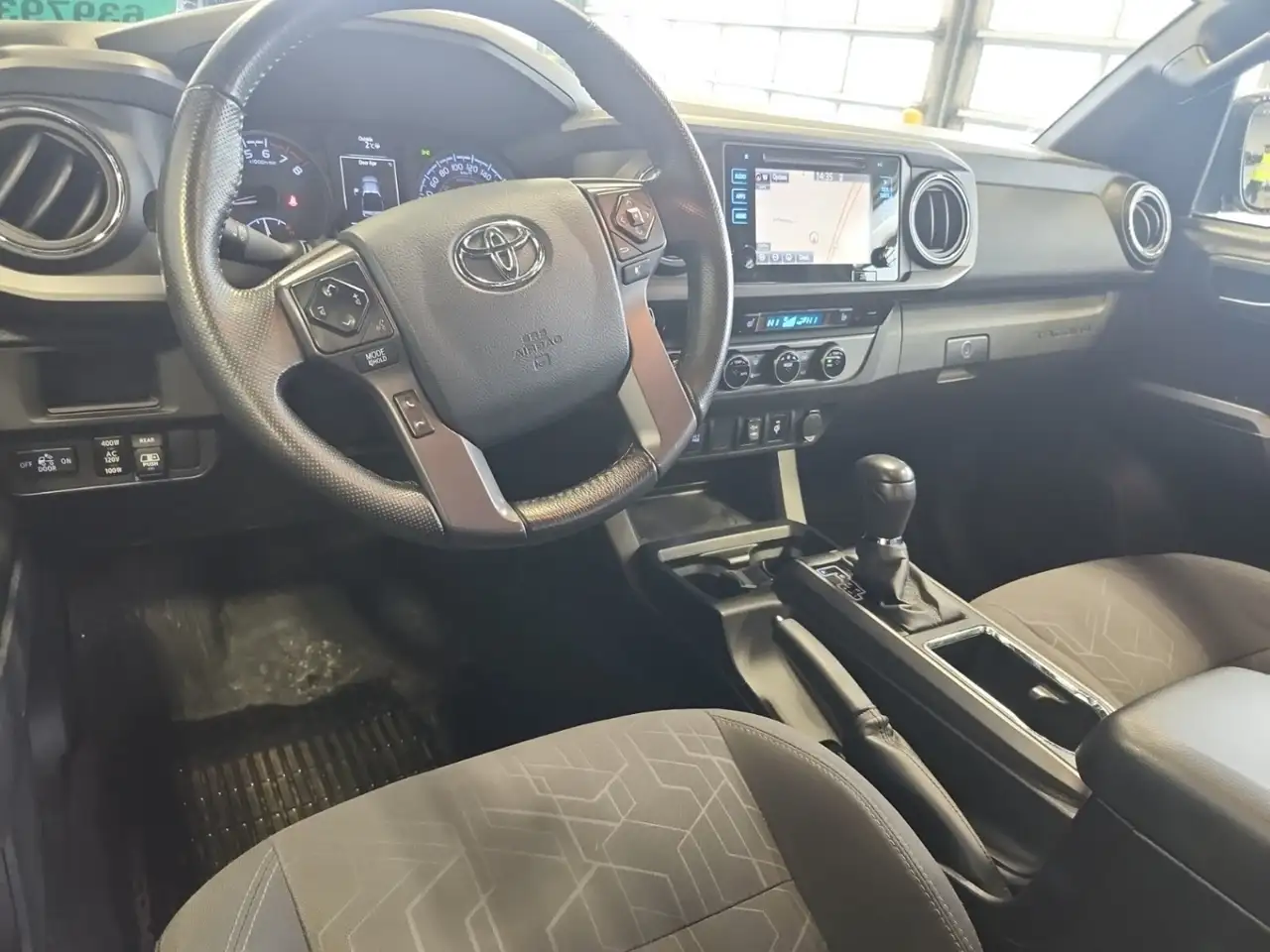 Toyota Tacoma снимка Toyota Tacoma