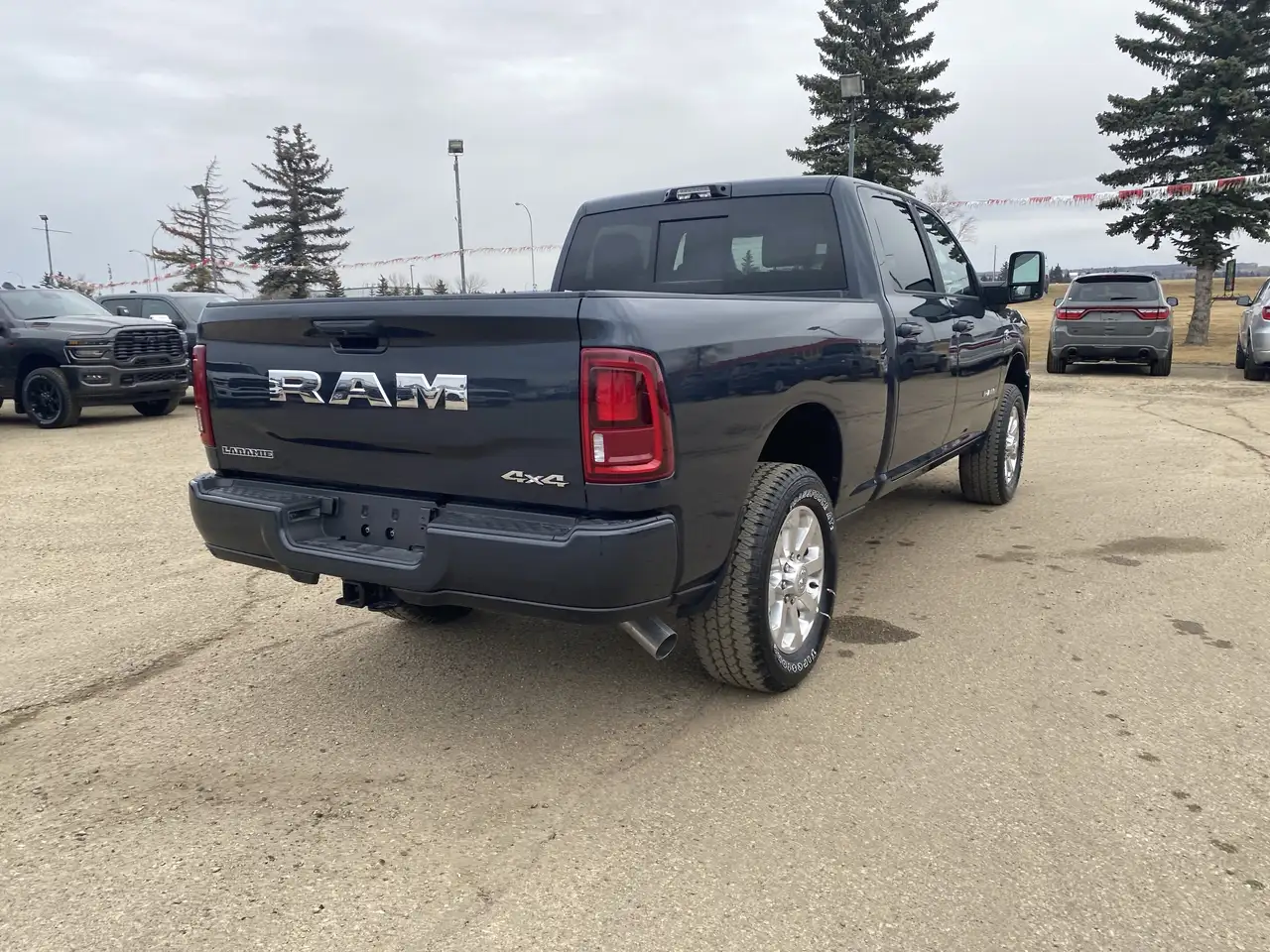 RAM 3500 снимка RAM 3500