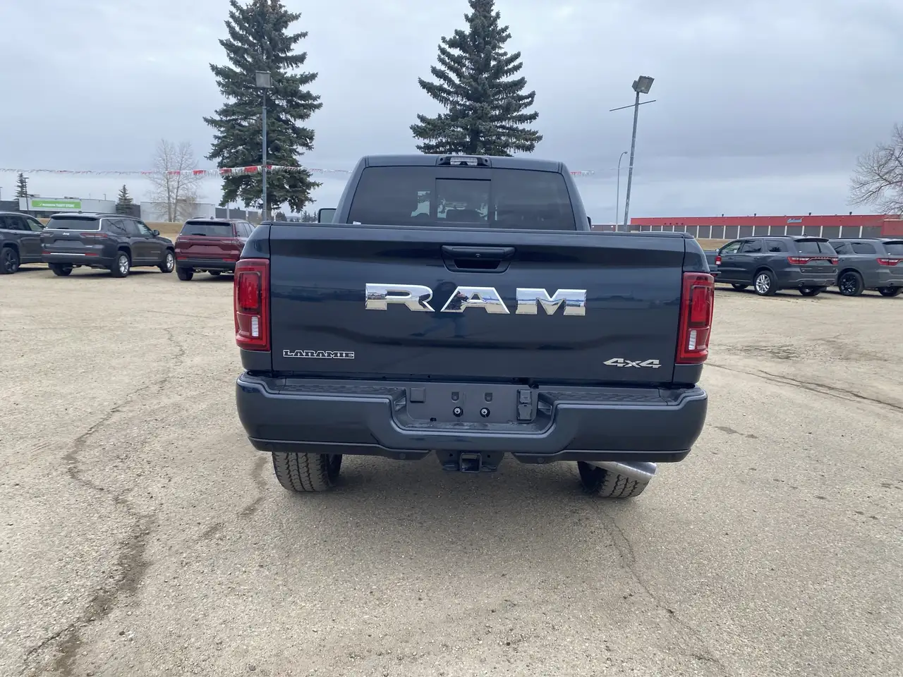 RAM 3500 снимка RAM 3500