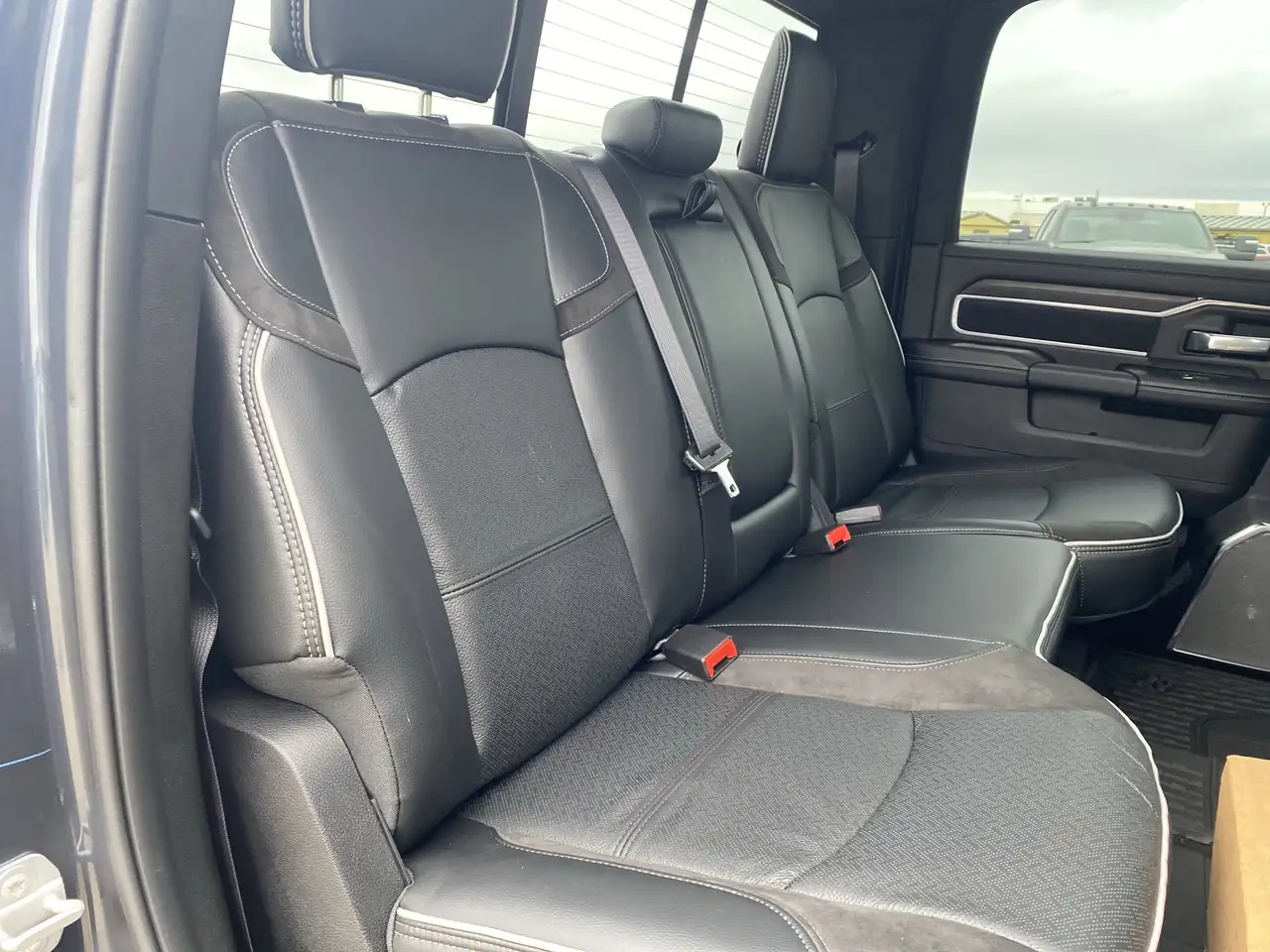 RAM 3500 снимка RAM 3500