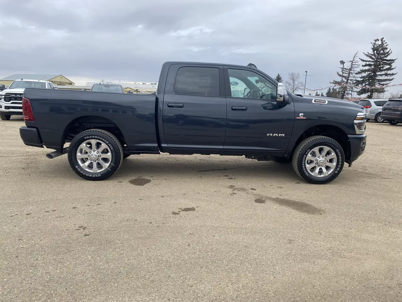 RAM 3500 снимка RAM 3500