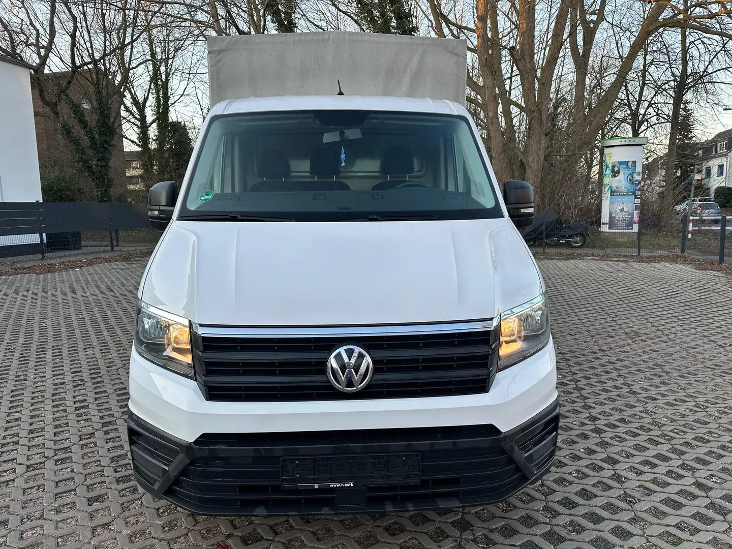 Volkswagen Crafter Pritsche 35 lang FWD  Austauschmotor. Weiß - 1