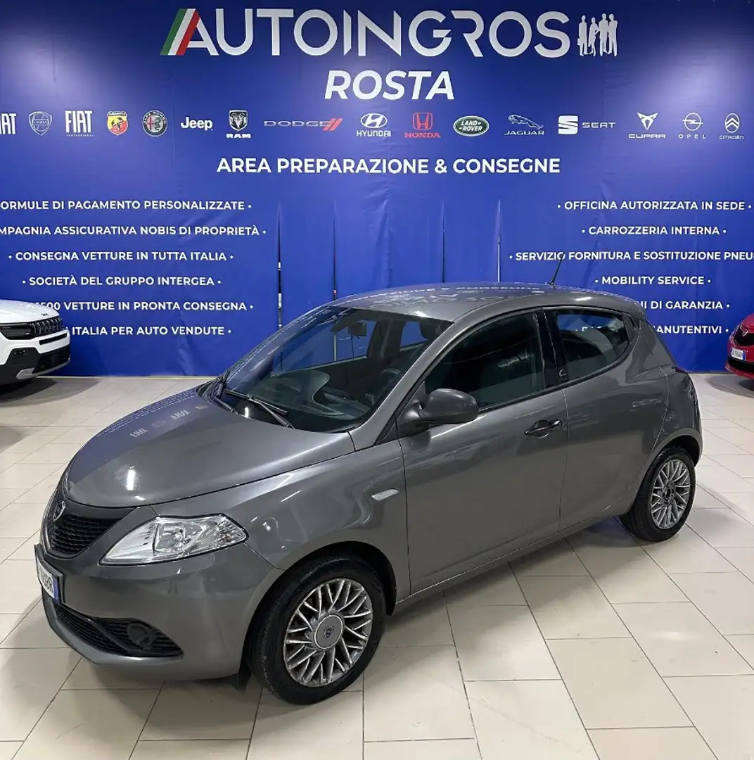 Lancia Ypsilon 5 Porte 1.0 FireFly Hybrid Silver Grigio - 1