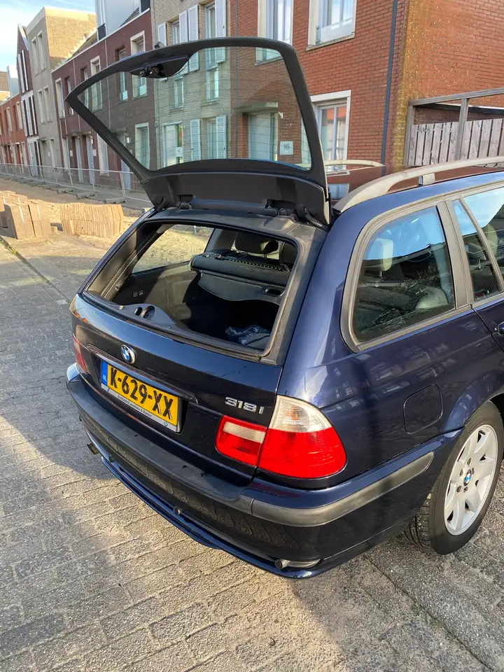 BMW 330 318i, foto 6