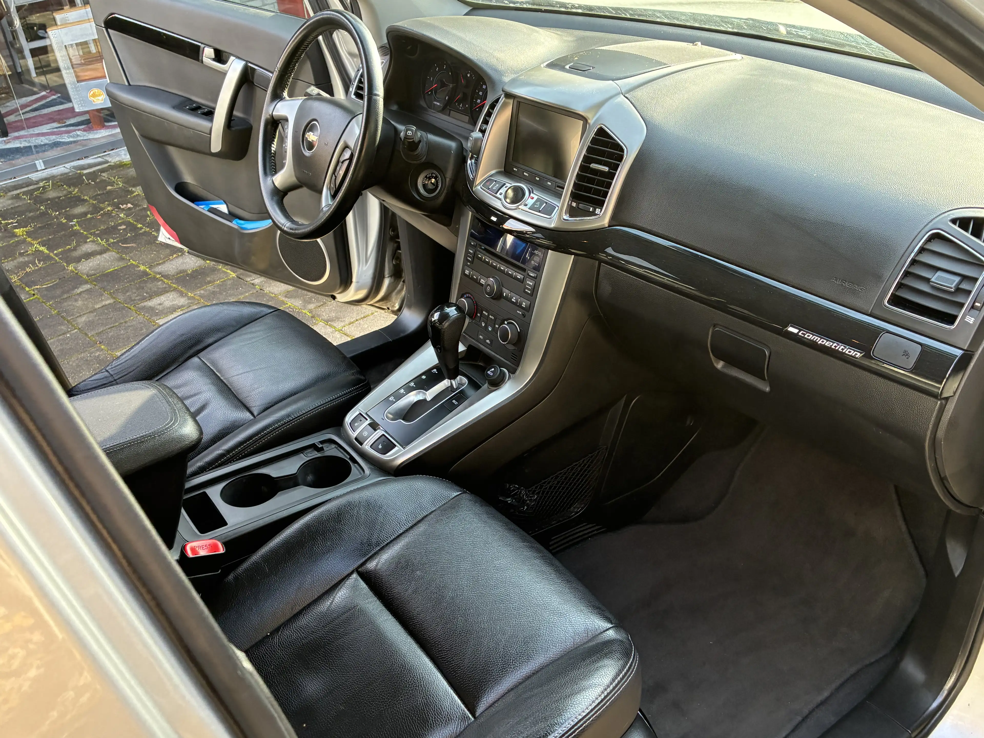 Chevrolet Captiva 2.2 D LTZ 4WD 1-Hand top-Zustand Nichtraucher NAVI — photo 15