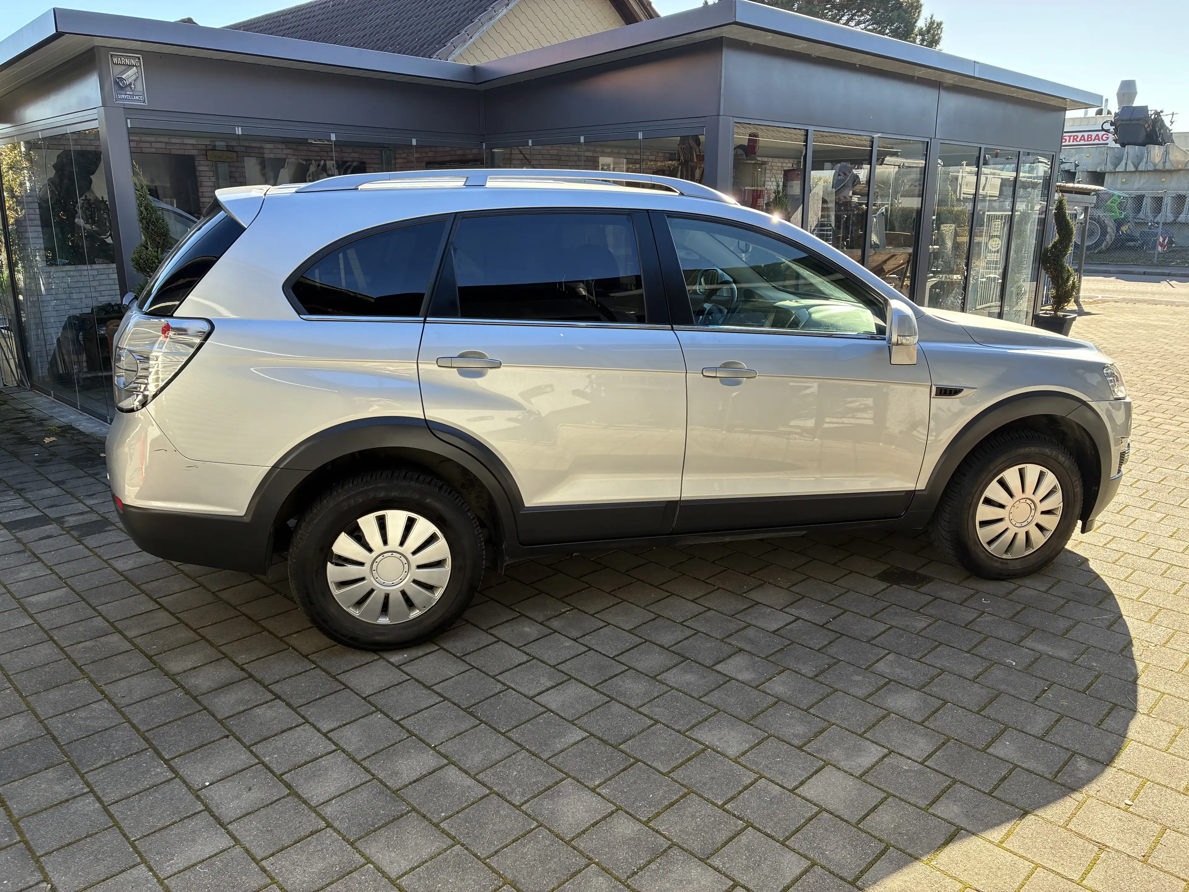 Chevrolet Captiva 2.2 D LTZ 4WD 1-Hand top-Zustand Nichtraucher NAVI — photo 4