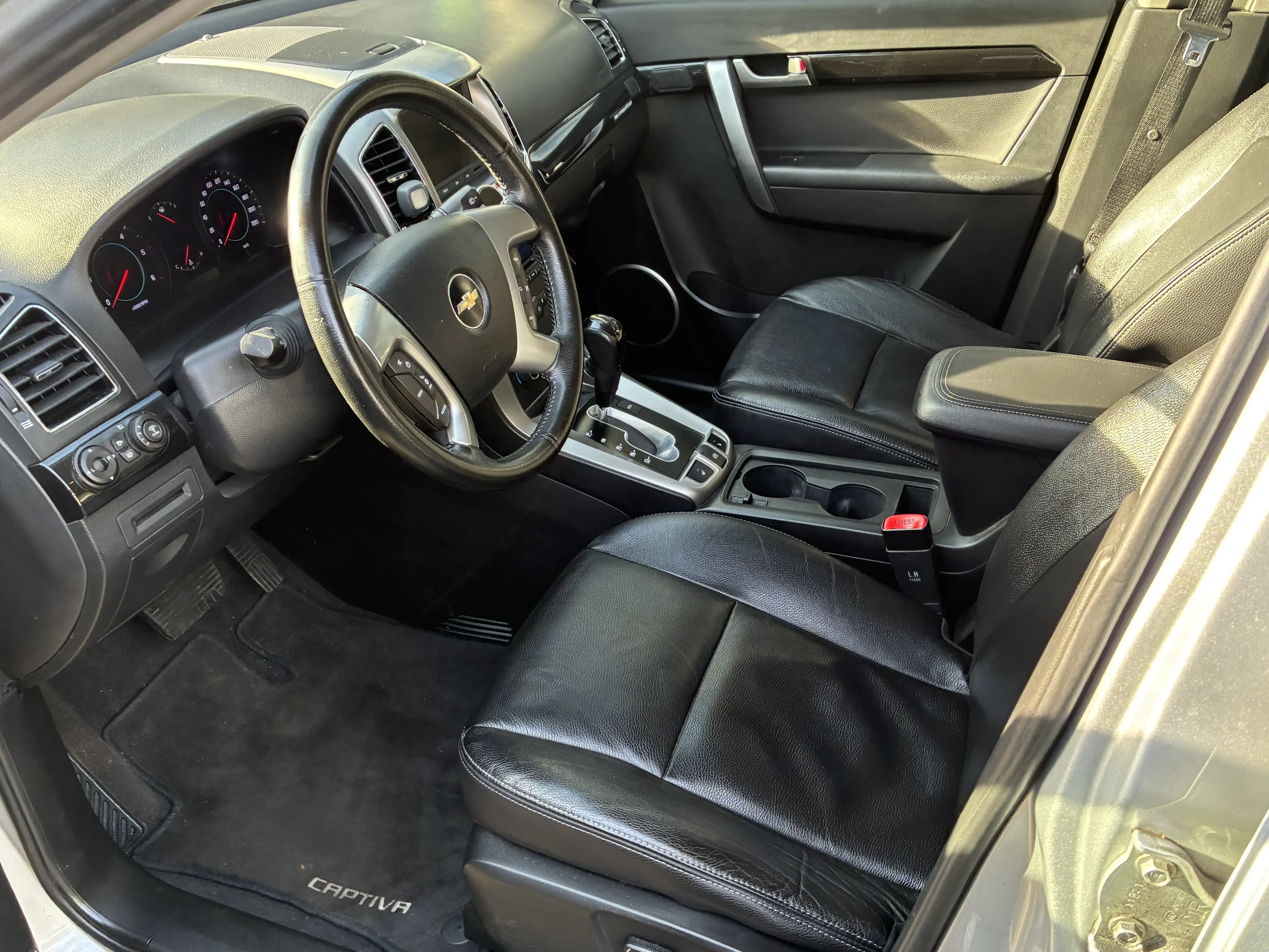 Chevrolet Captiva 2.2 D LTZ 4WD 1-Hand top-Zustand Nichtraucher NAVI — photo 13