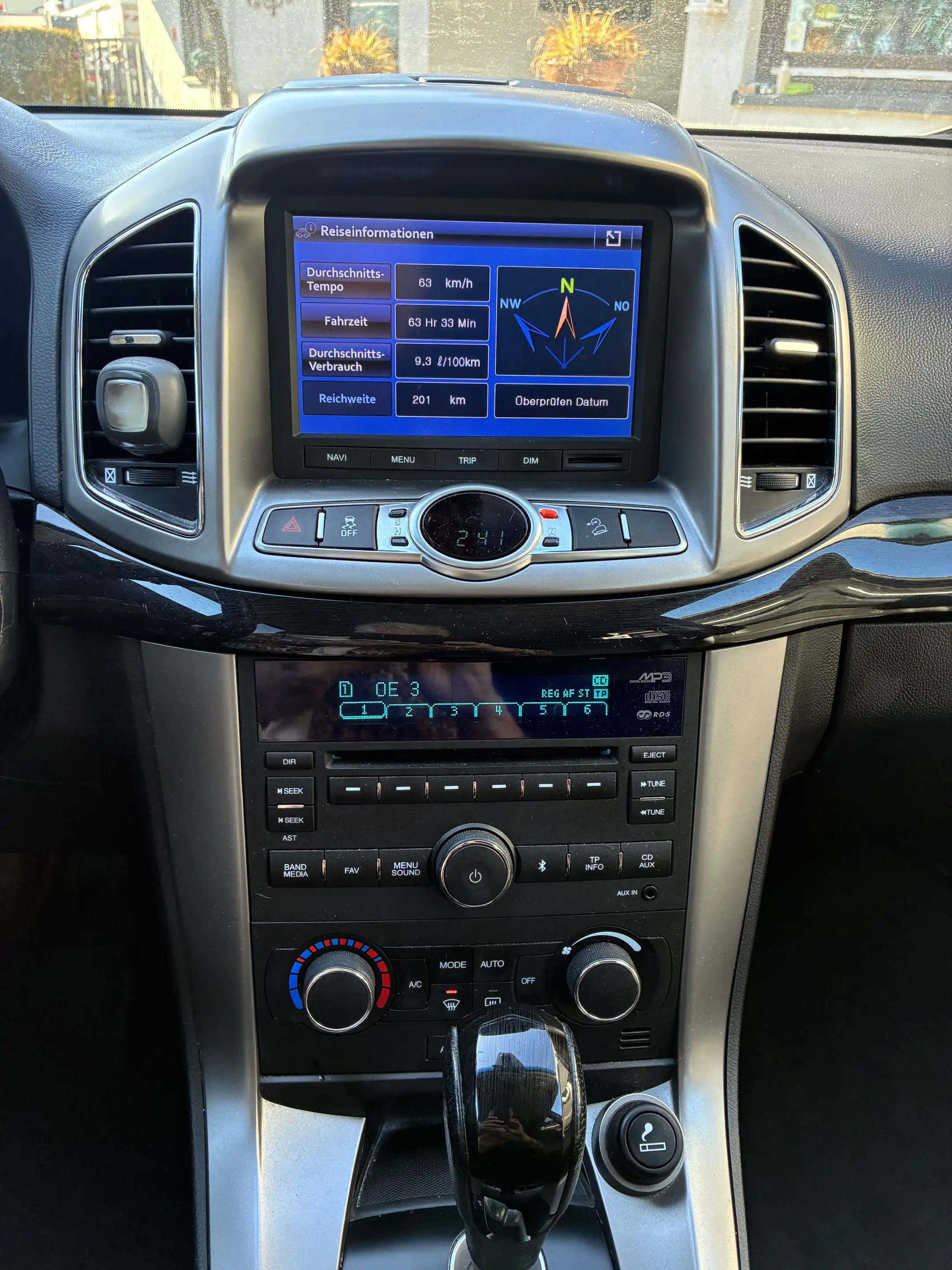 Chevrolet Captiva 2.2 D LTZ 4WD 1-Hand top-Zustand Nichtraucher NAVI — photo 11