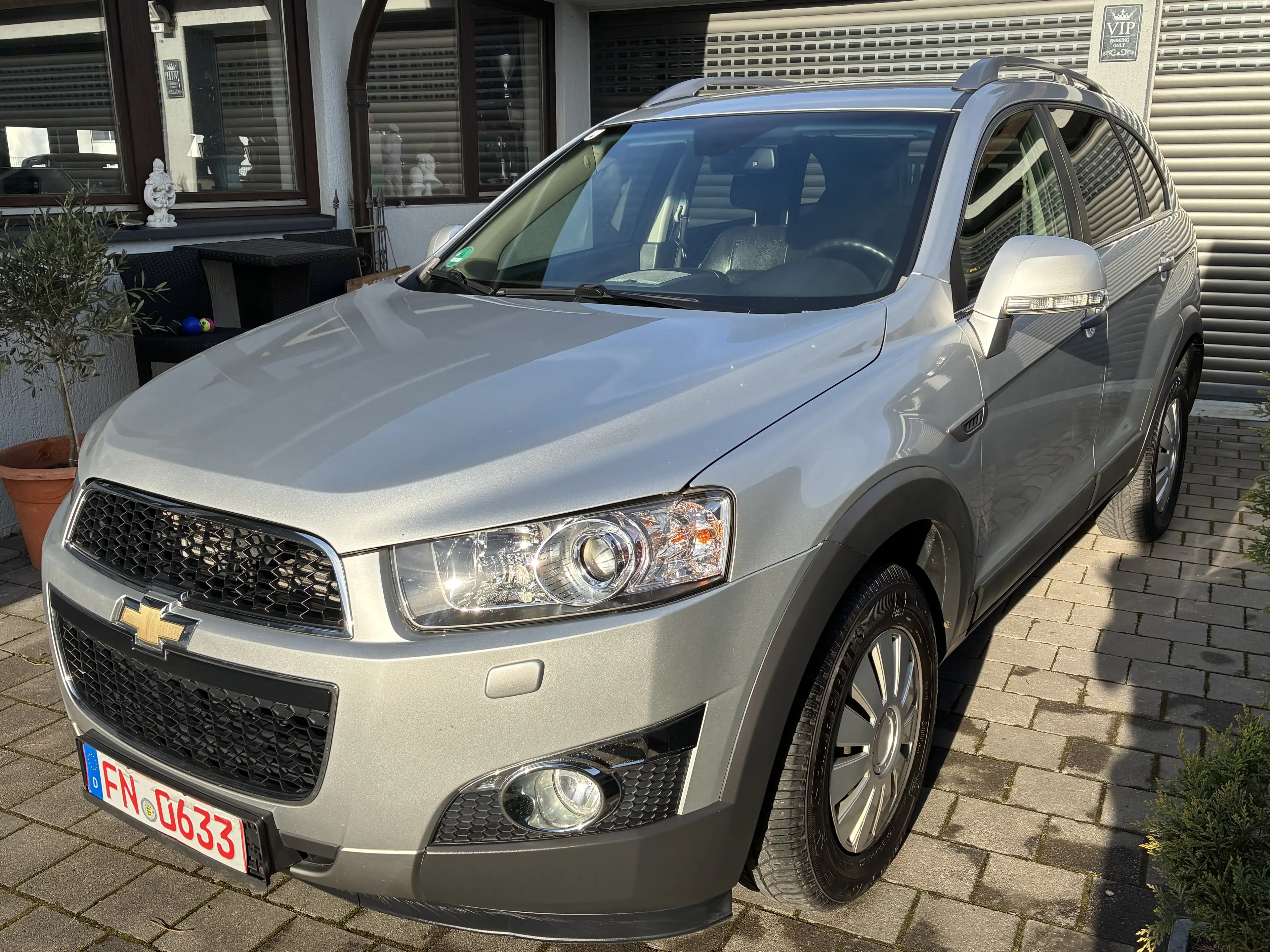 Chevrolet Captiva 2.2 D LTZ 4WD 1-Hand top-Zustand Nichtraucher NAVI