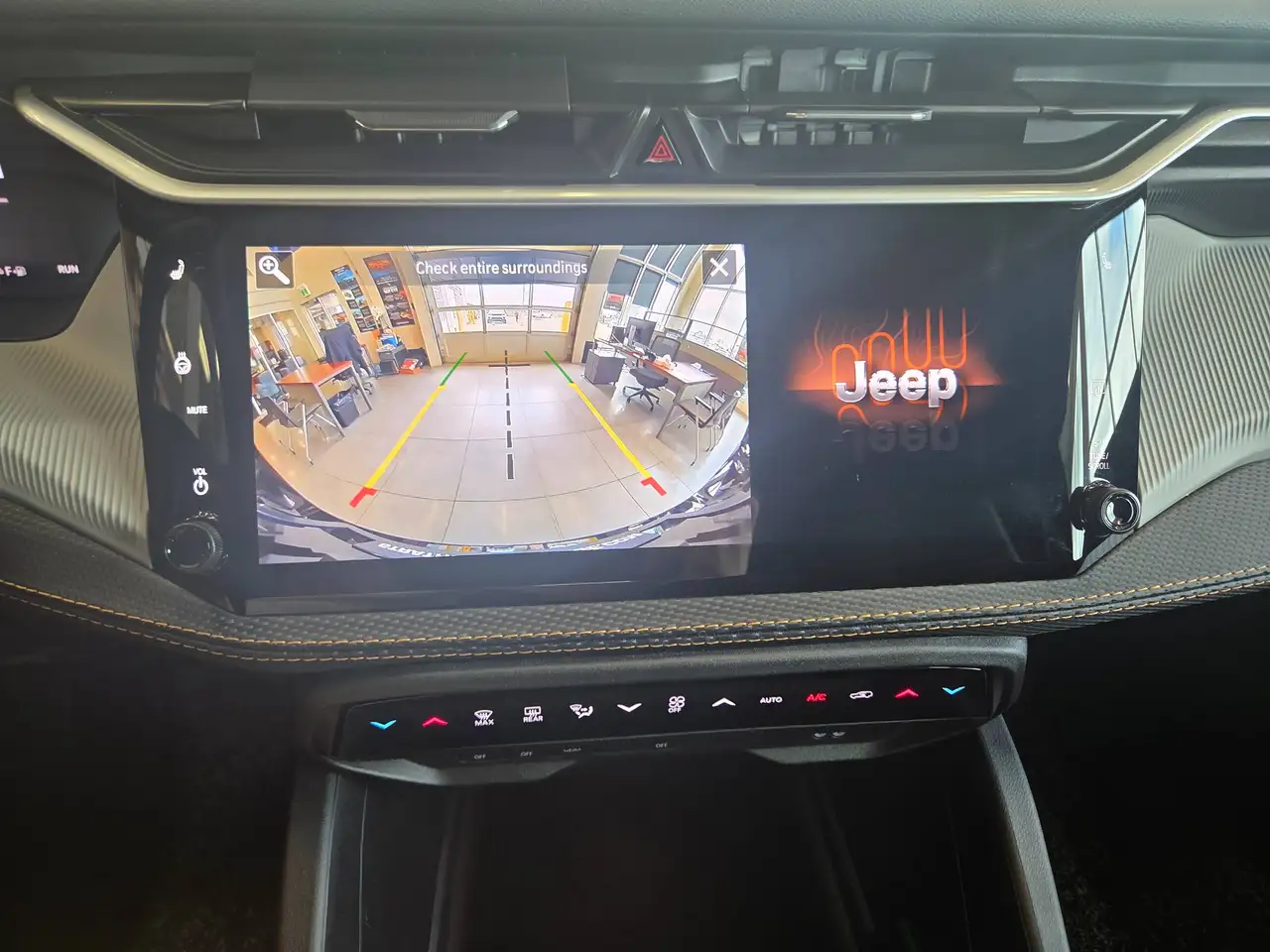 Jeep Cherokee photo Jeep Cherokee