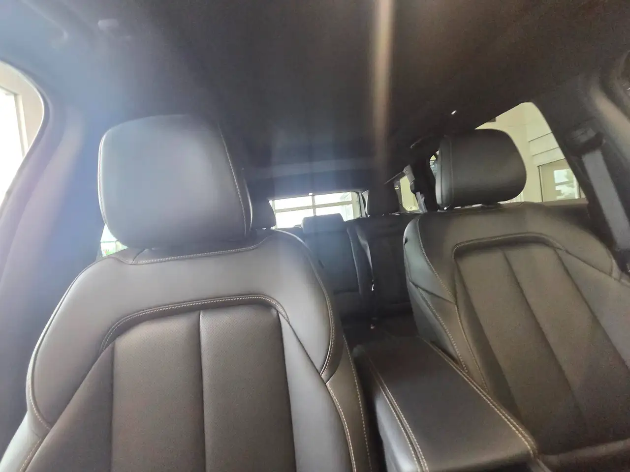 Jeep Cherokee photo Jeep Cherokee
