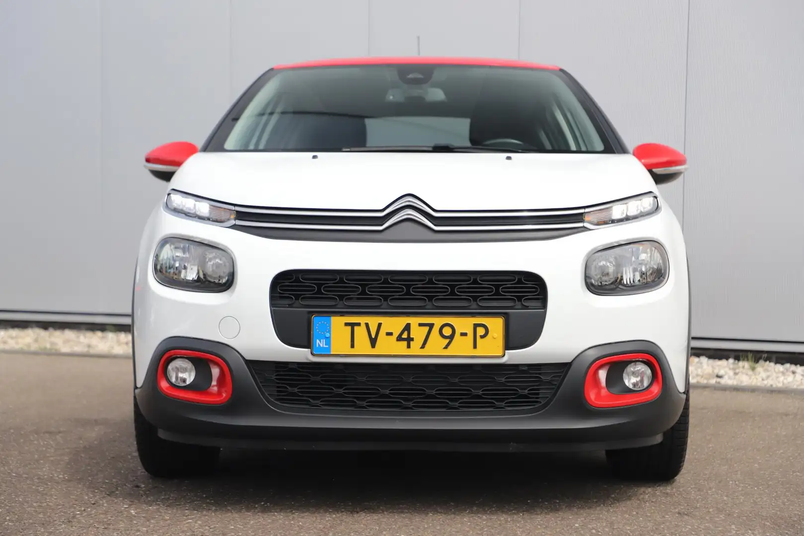 Citroen C3 1.2 PureTech S&S Shine 17 inch LMV Navigatie Carpl Blanc - 2