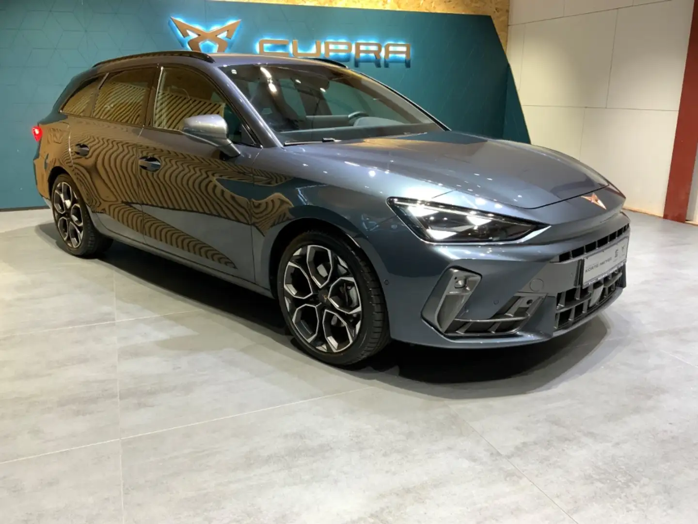 CUPRA Leon SP 2.0TDI 7-DSG+ ACC+DAB+Sitzhzg+ Gris - 2