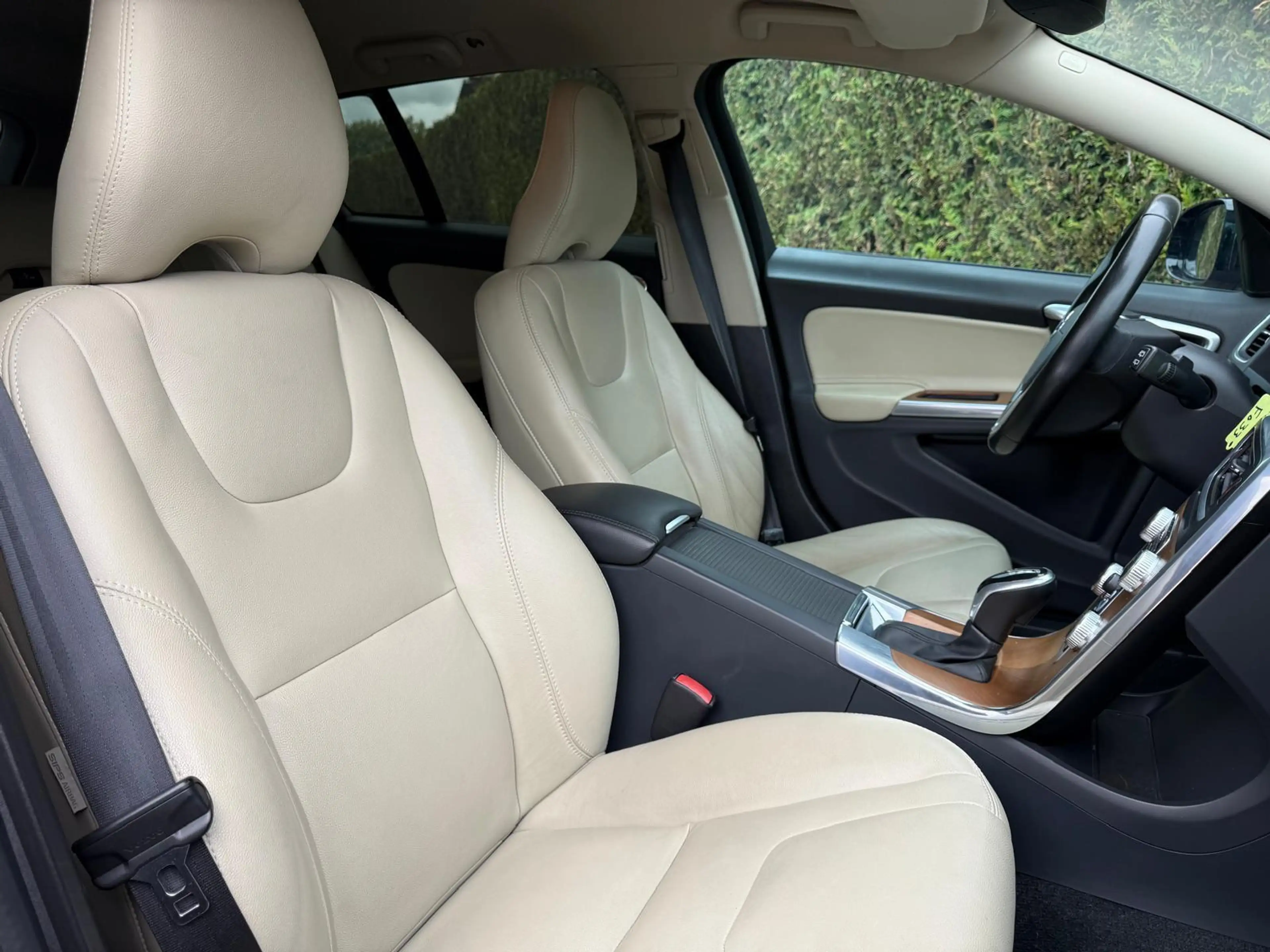 Volvo V60 Cross Country 2.0 T5 Summum — photo 4