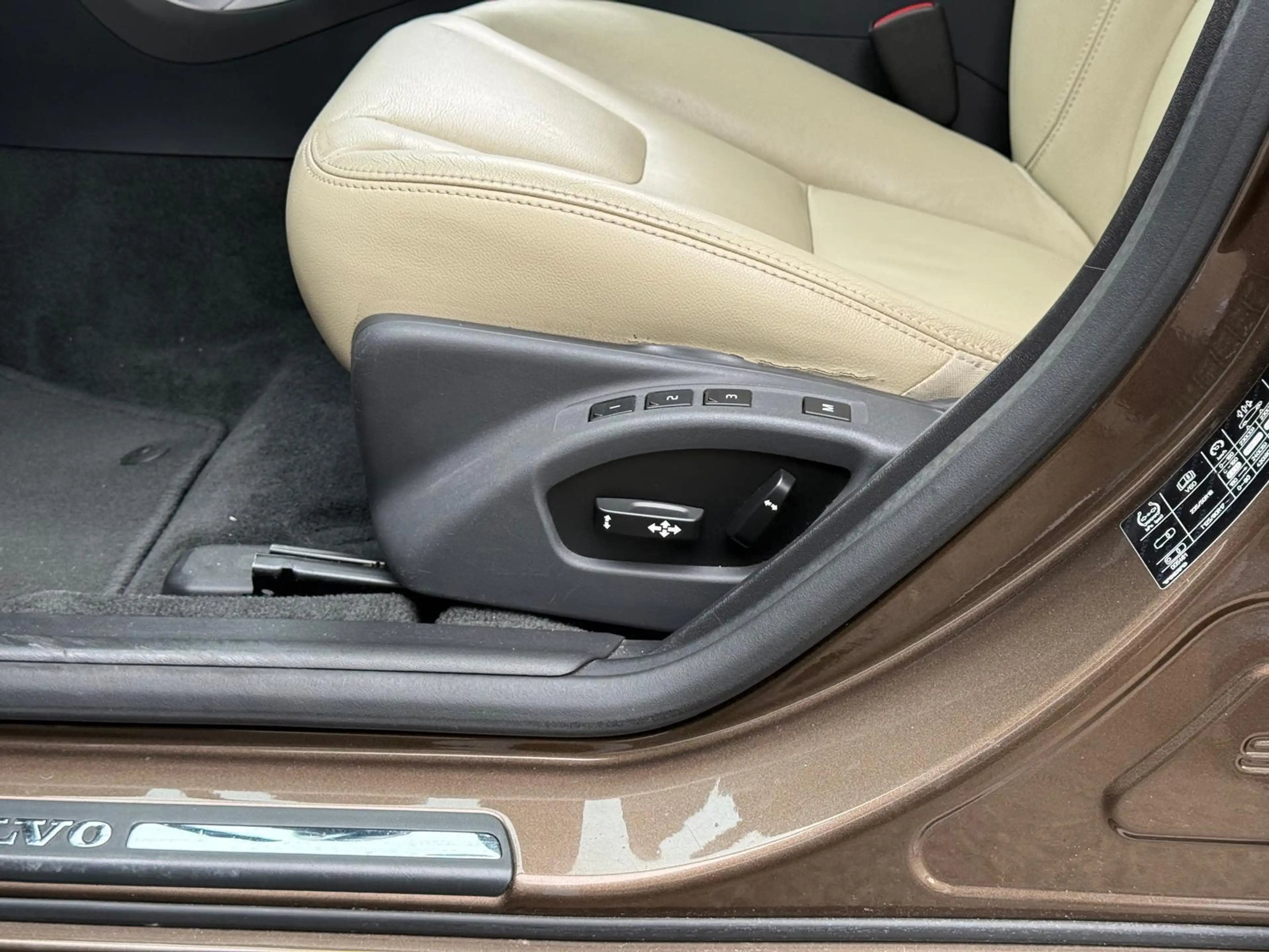 Volvo V60 Cross Country 2.0 T5 Summum — photo 5