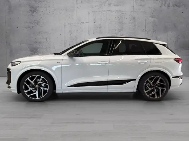 Audi Q6 E-Tron view 3
