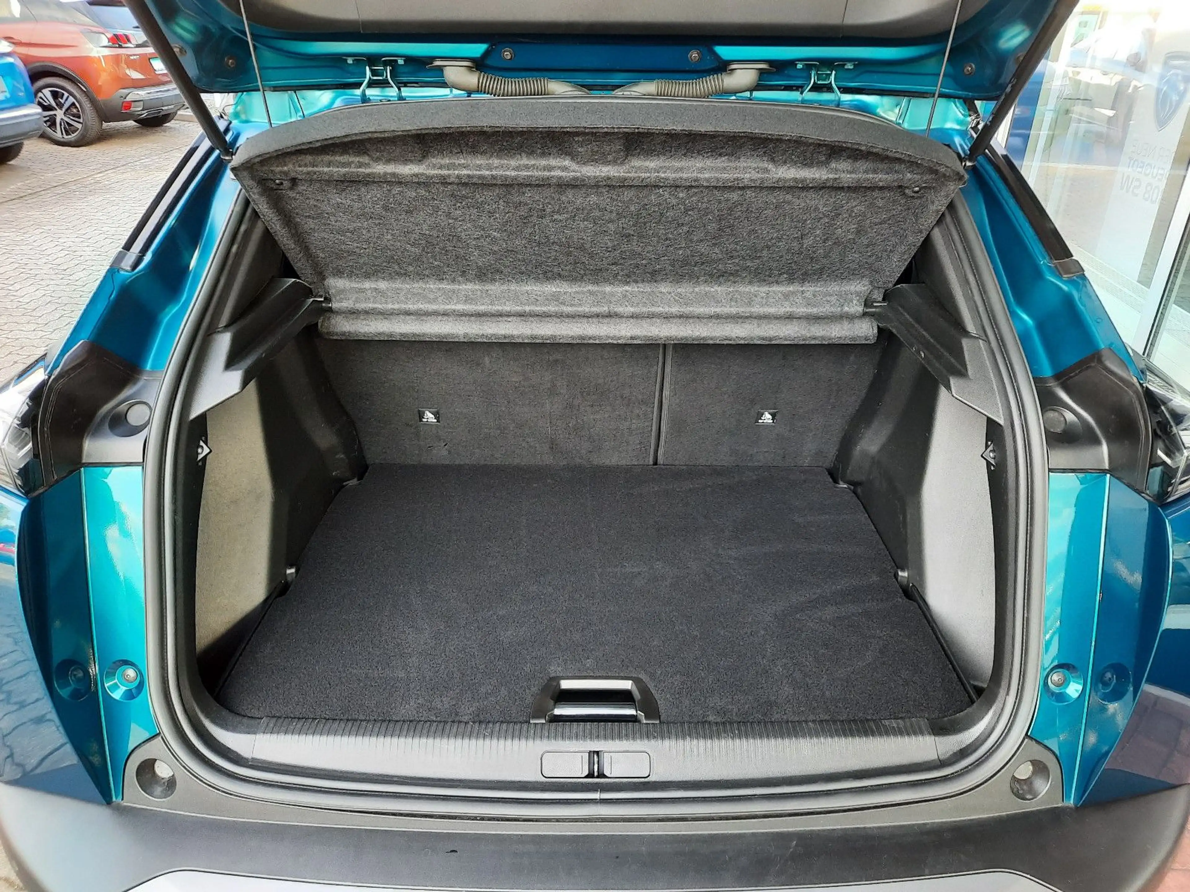 Peugeot 2008 GT eDSC SH NAVI ACC 360° KAMERA GJR — photo 15