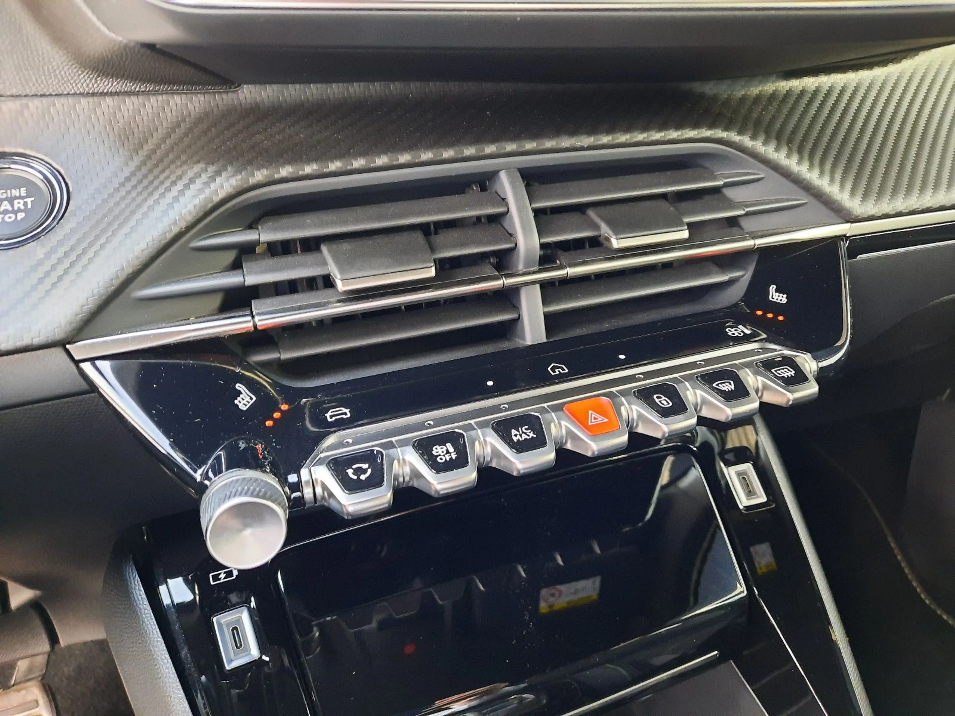 Peugeot 2008 GT eDSC SH NAVI ACC 360° KAMERA GJR — photo 12