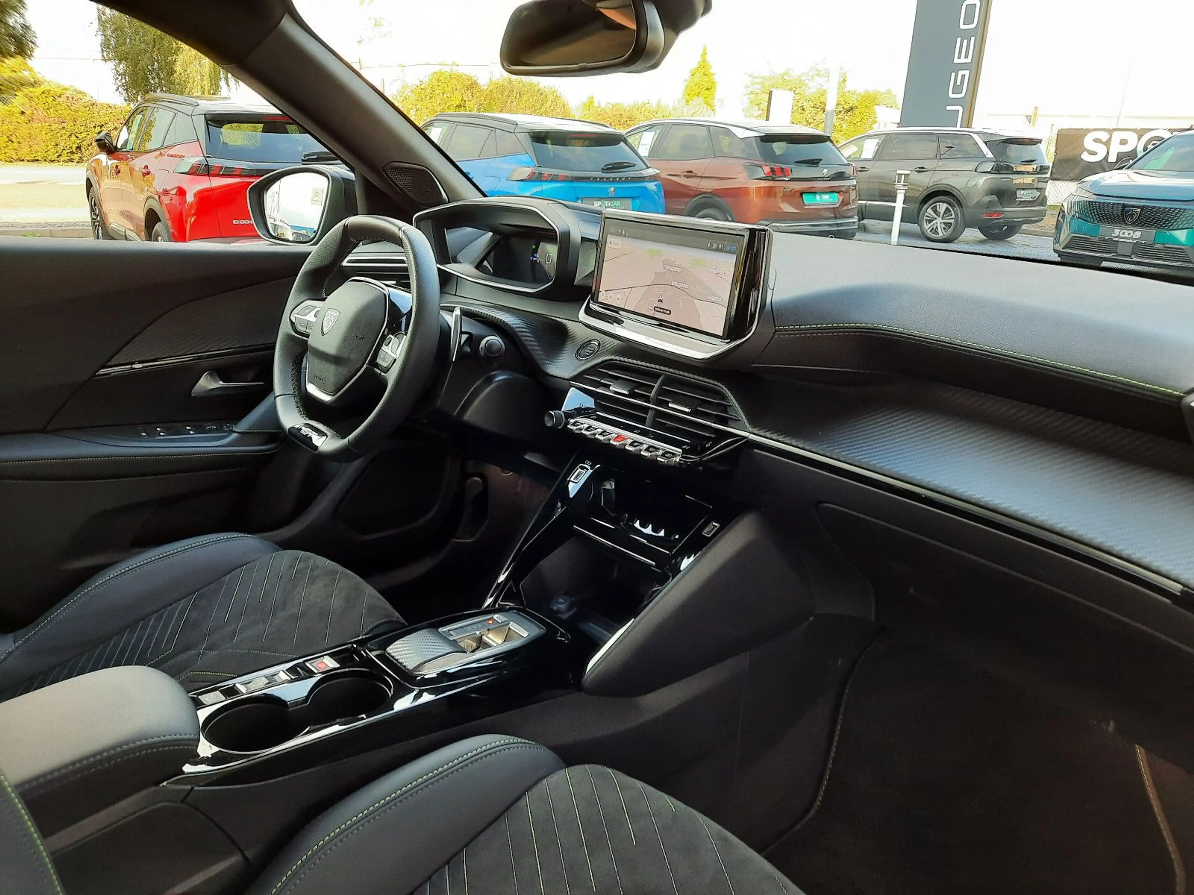 Peugeot 2008 GT eDSC SH NAVI ACC 360° KAMERA GJR — photo 7