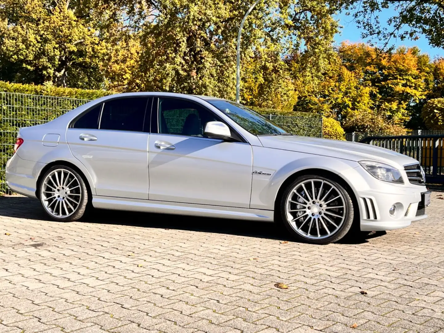 Mercedes-Benz C 63 AMG P30 Performance Package,  25 TKM ! Srebrny - 1