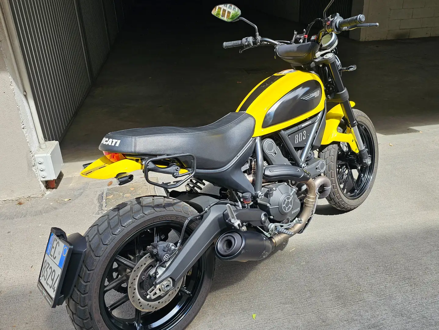 Ducati Scrambler 800 Icon Giallo - 2