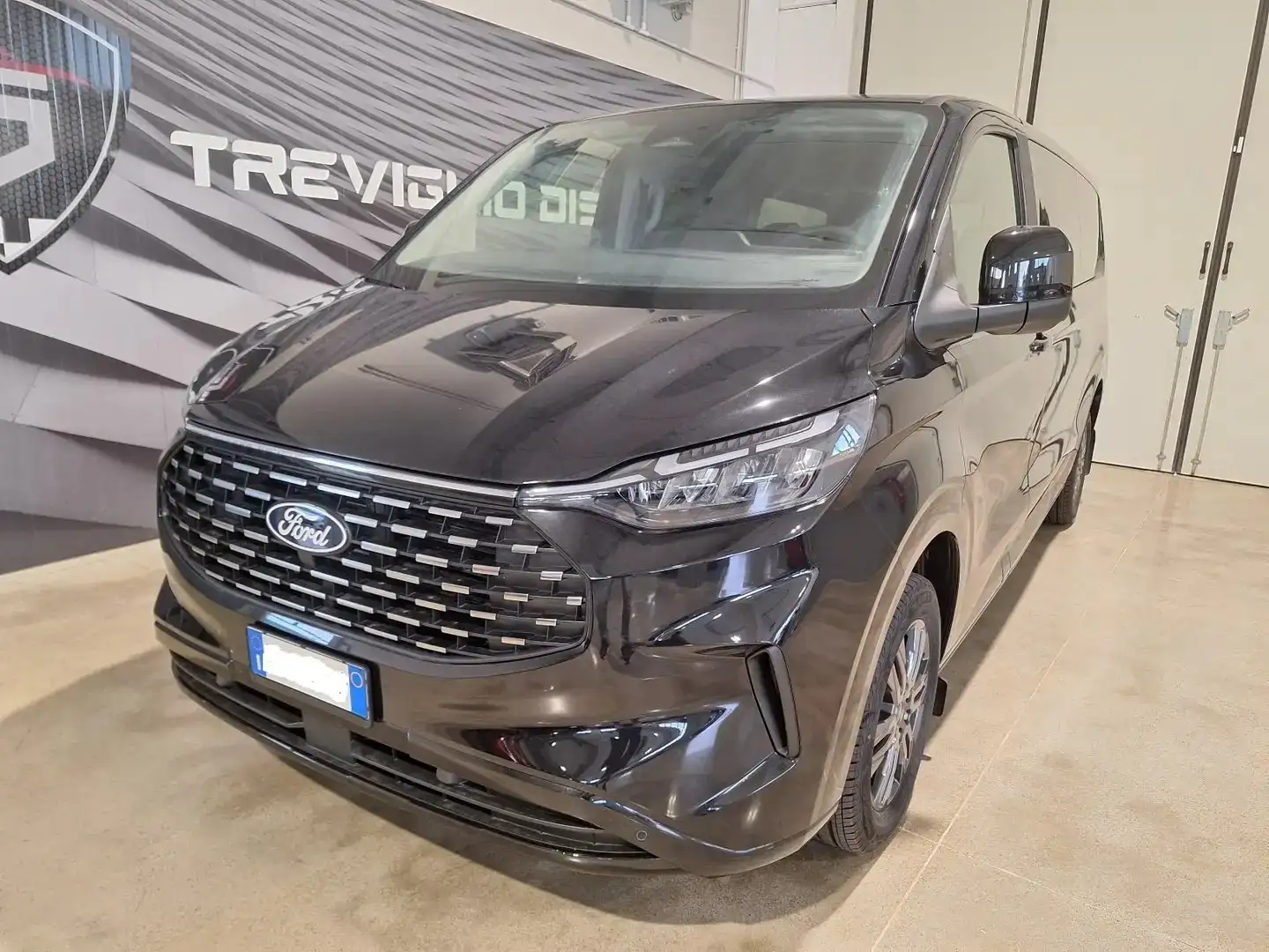 Ford Tourneo Custom 2.0 136cv 320 L2H1 8 POSTI TITANIUM -KM ZERO- Nero - 1