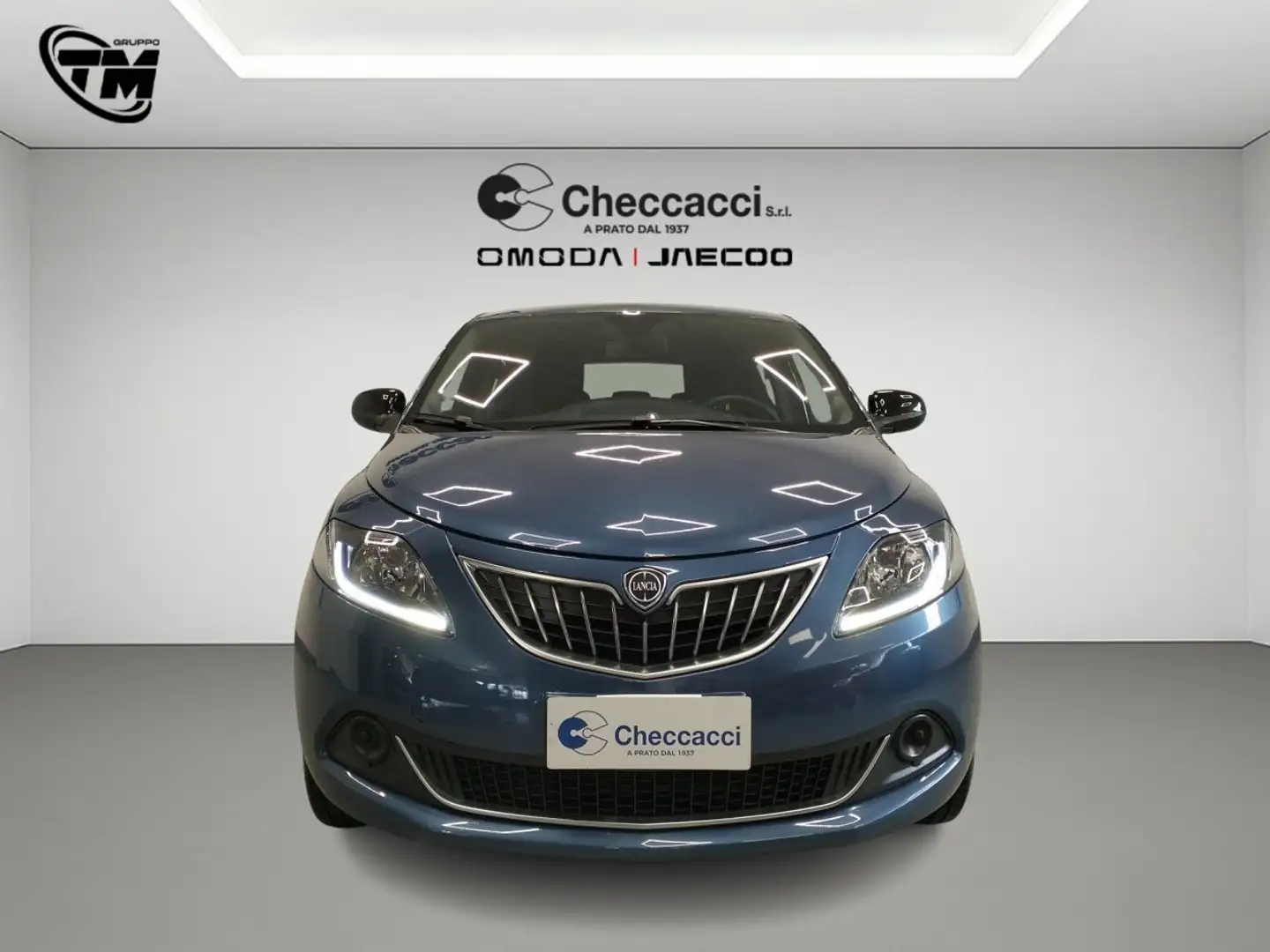 Lancia Ypsilon 1.0 FireFly 5 porte S&S Hybrid Platino Blau - 2