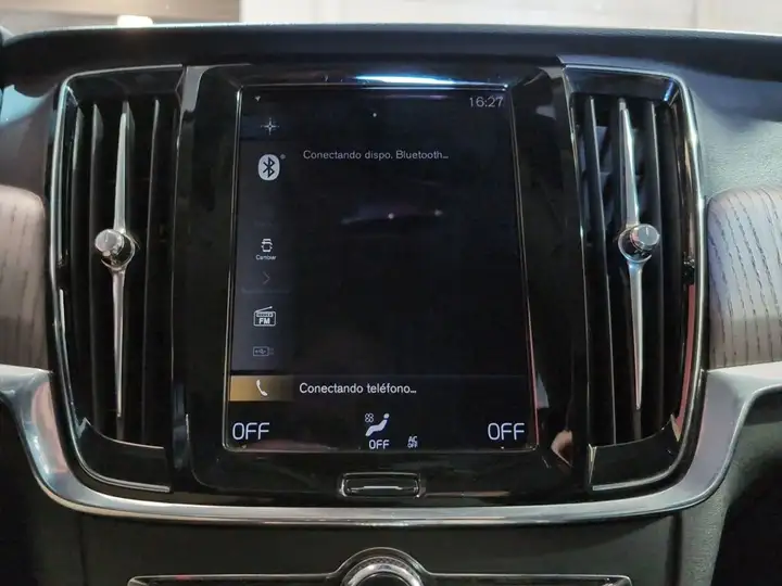Volvo V90 Cross Country 2021, foto 19