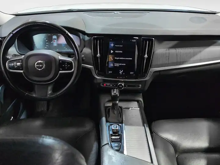 Volvo V90 Cross Country 2021, foto 7