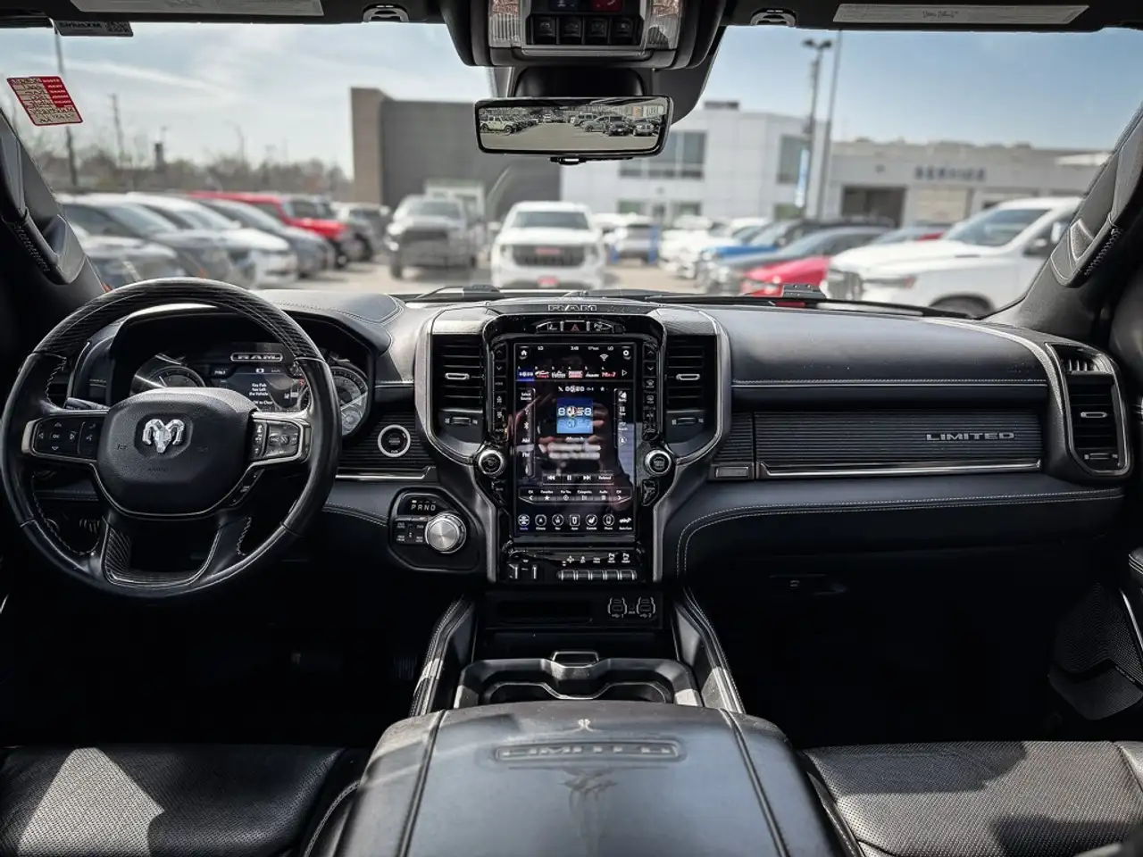 RAM 1500 снимка RAM 1500