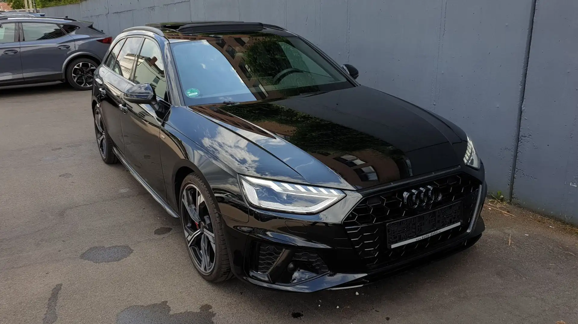 Audi A4 Avant 40 TFSI S tronic * 3 x S Line * Pano Zwart - 2