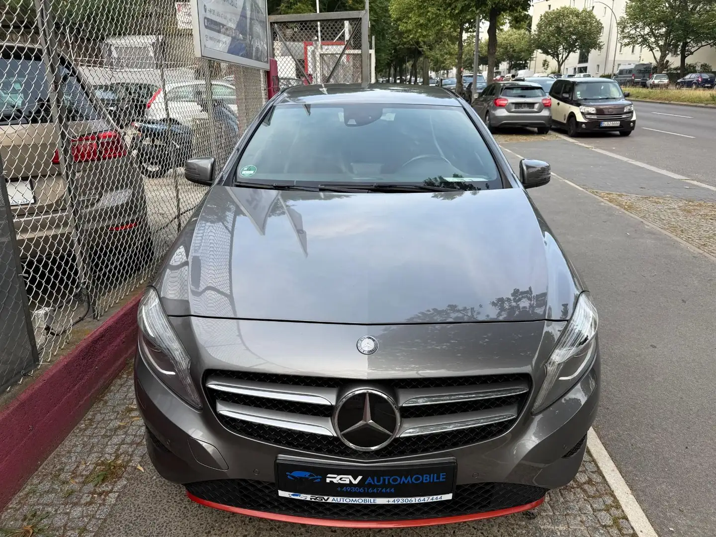 Mercedes-Benz A 220 A -Klasse A 220 CDI / d BE*AUTOMATIK*Bi-Xenon Grigio - 2